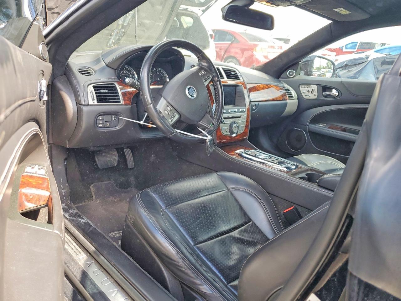 2010 Jaguar Xkr Черный vin: SAJWA4DC0AMB34220