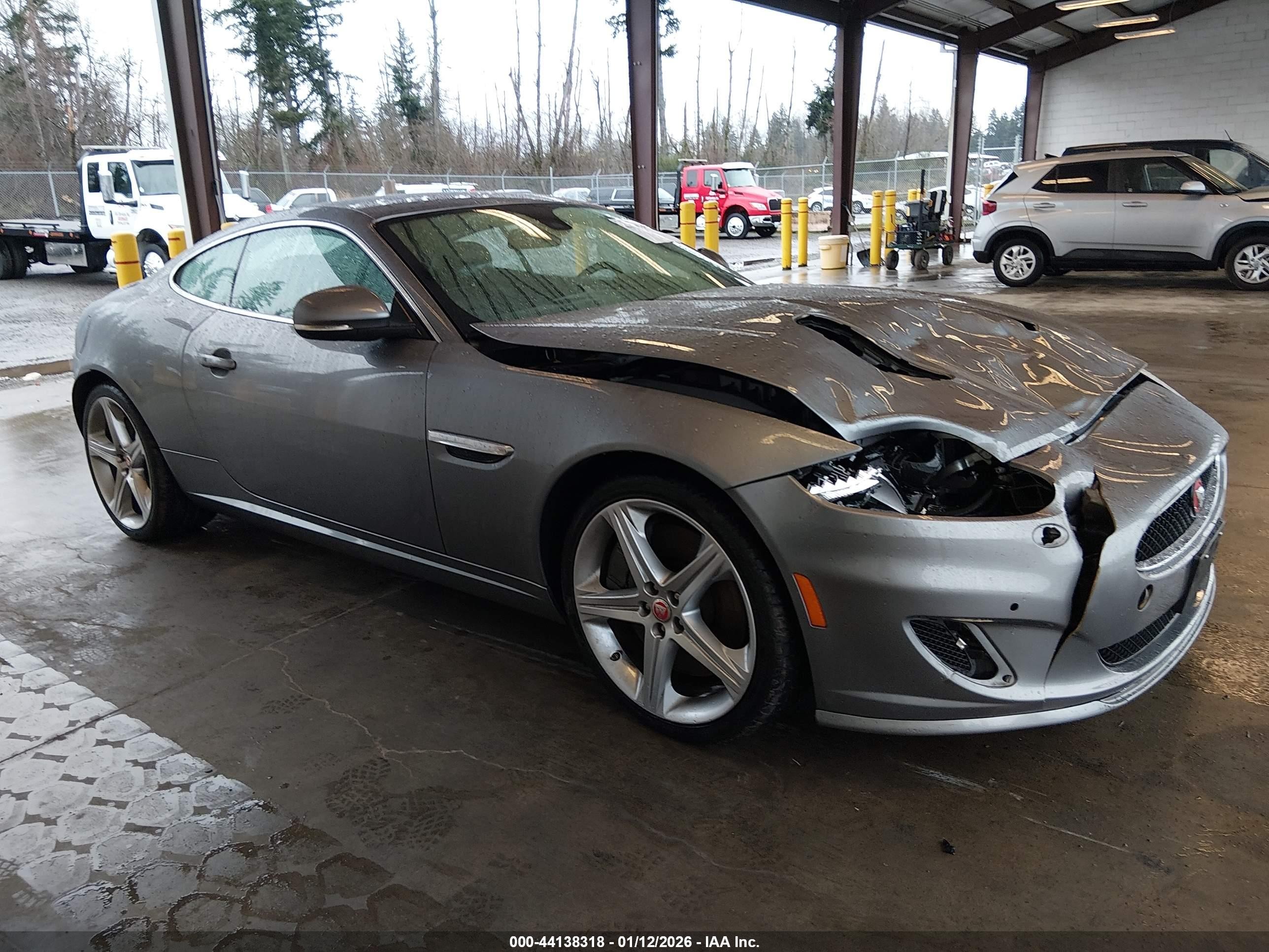 2014 Jaguar Xk Xkr Silver vin: SAJWA4DC0EMB54313