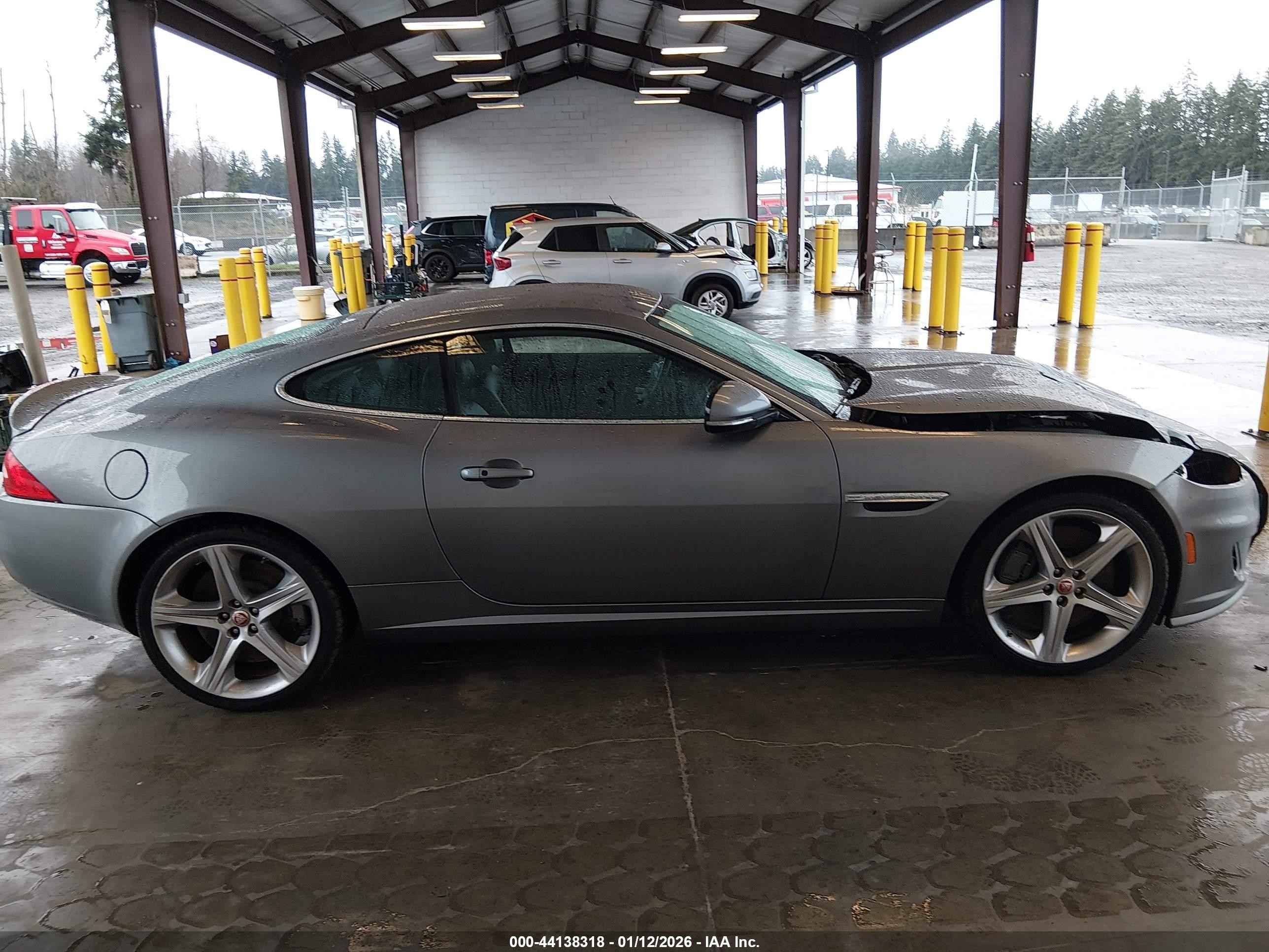 2014 Jaguar Xk Xkr Silver vin: SAJWA4DC0EMB54313