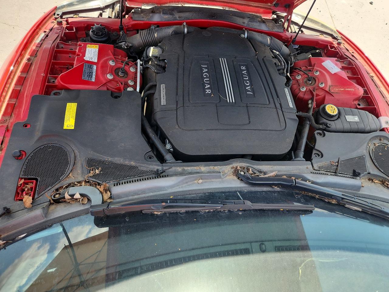 2011 Jaguar Xkr Red vin: SAJWA4DC1BMB41341