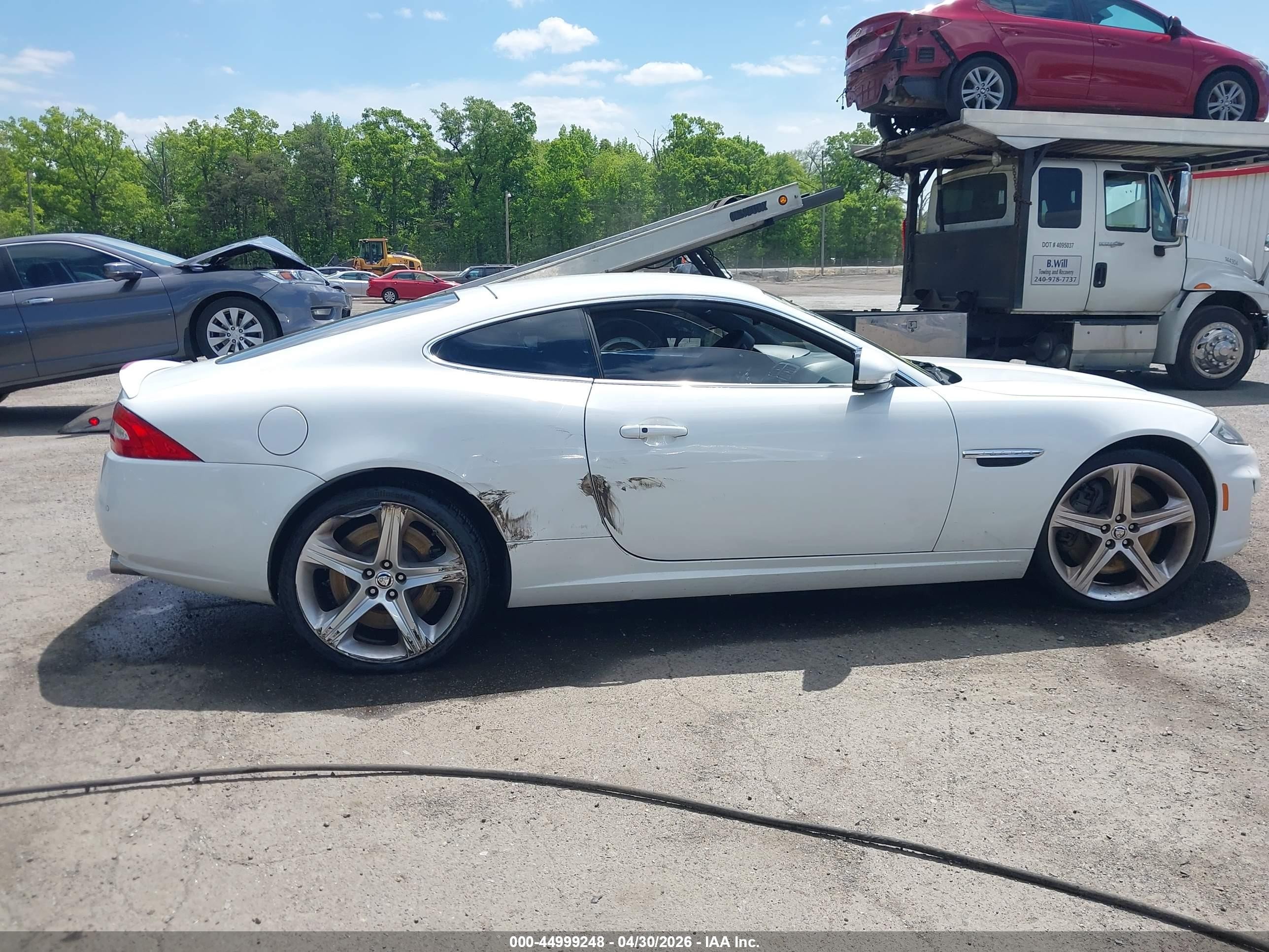 2013 Jaguar Xk Xkr White vin: SAJWA4DC1DMB51306