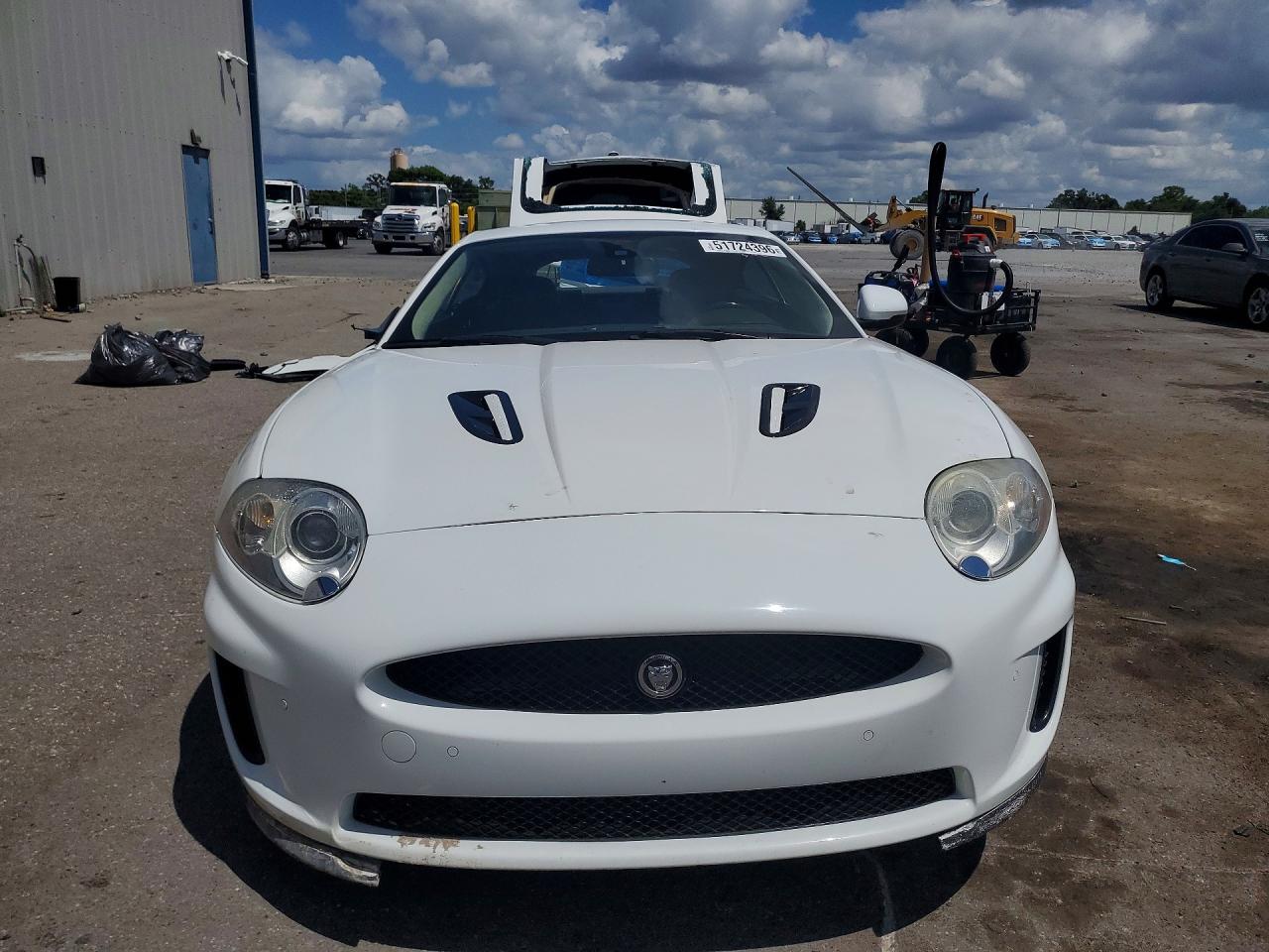 2011 Jaguar Xkr White vin: SAJWA4DC4BMB42905