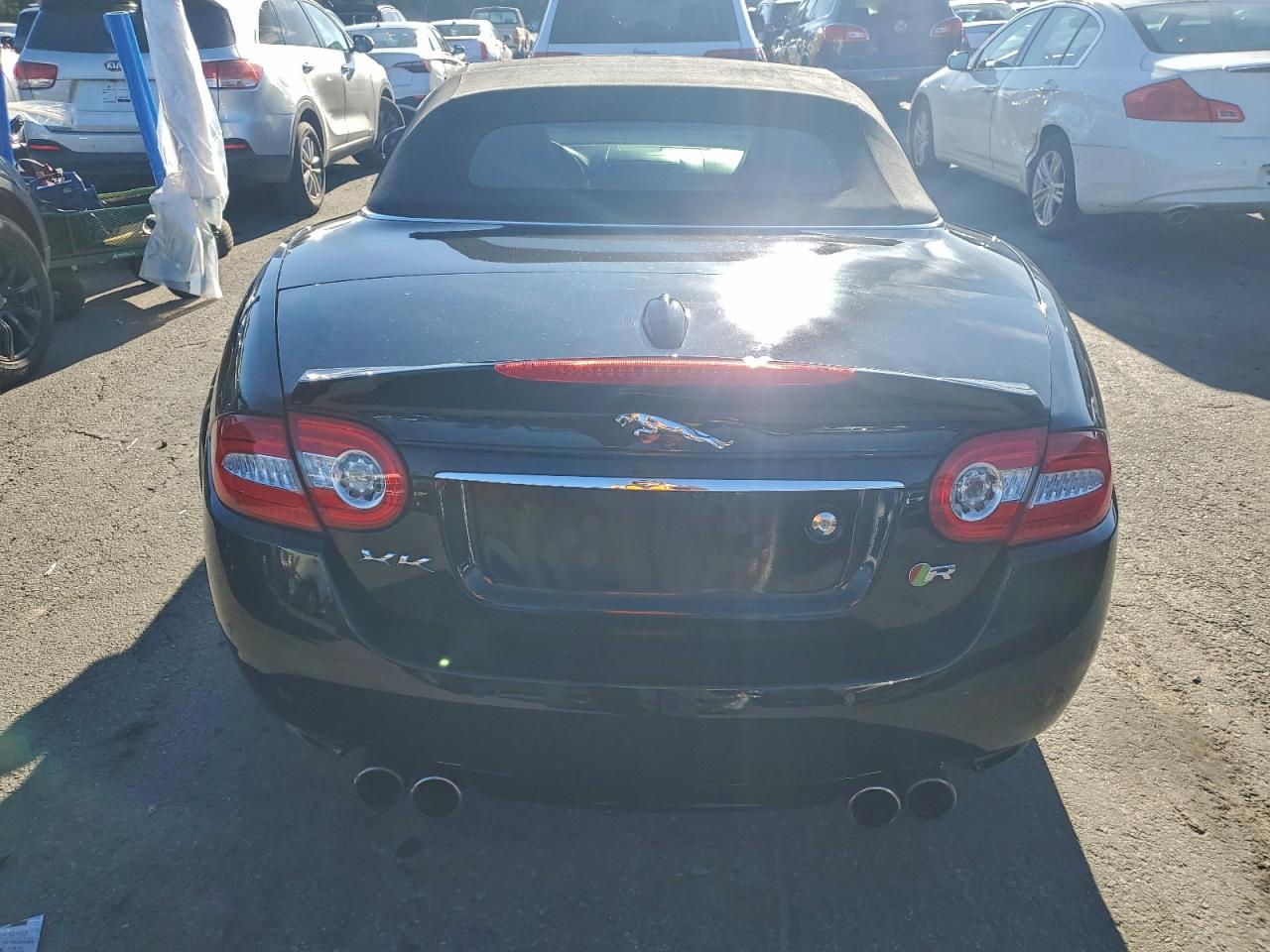 2015 Jaguar Xkr Black vin: SAJWA4EC8FMB55421