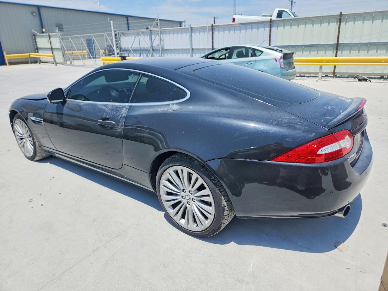 2012 Jaguar Xk Charcoal vin: SAJWA4FB1CLB47412