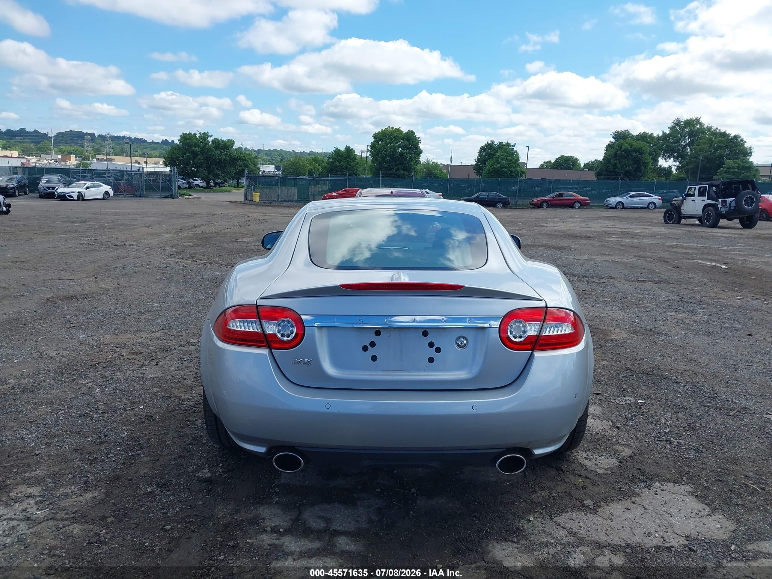 2011 Jaguar Xk Серебряный vin: SAJWA4FB2BLB41200