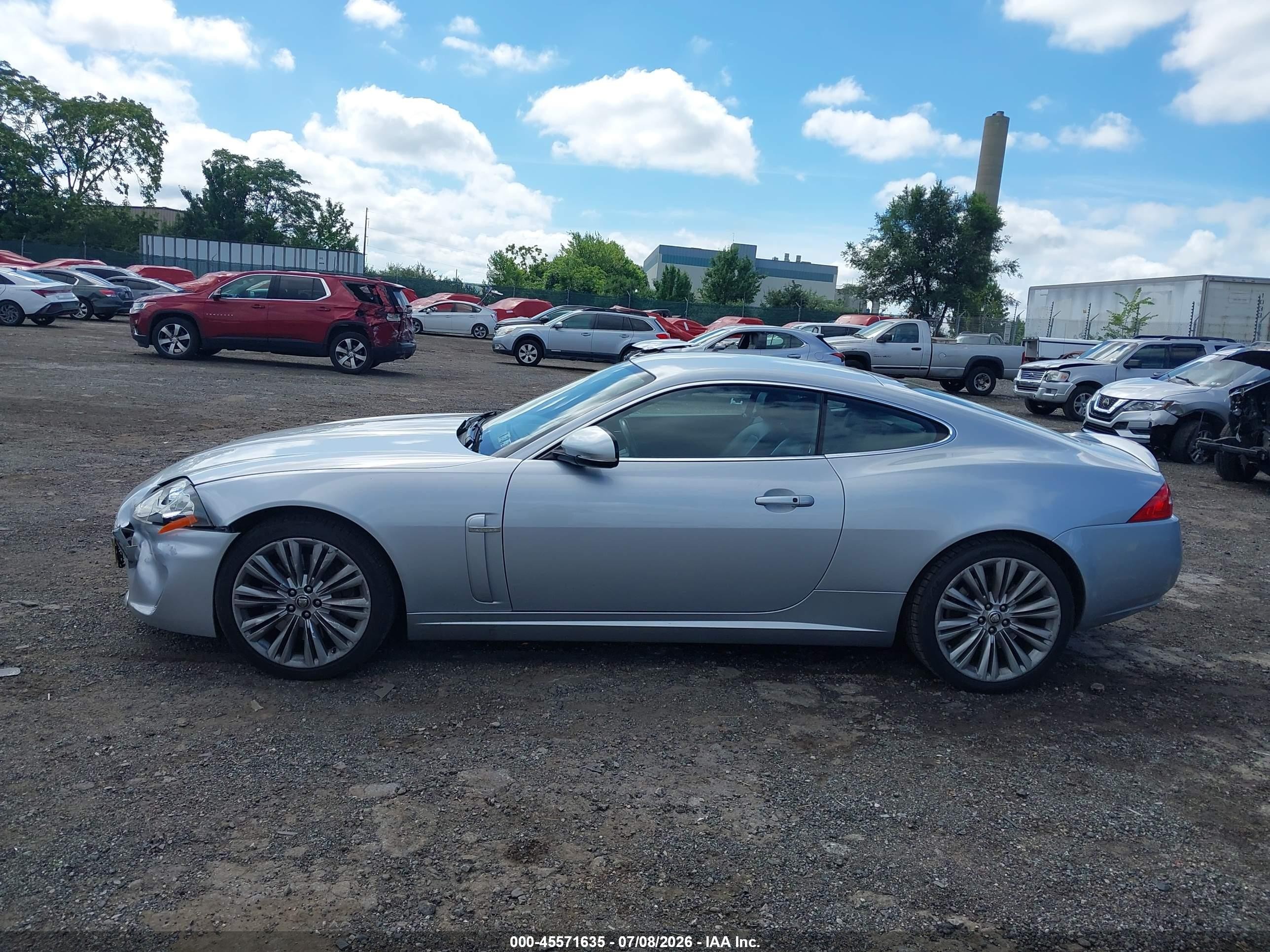 2011 Jaguar Xk Серебряный vin: SAJWA4FB2BLB41200