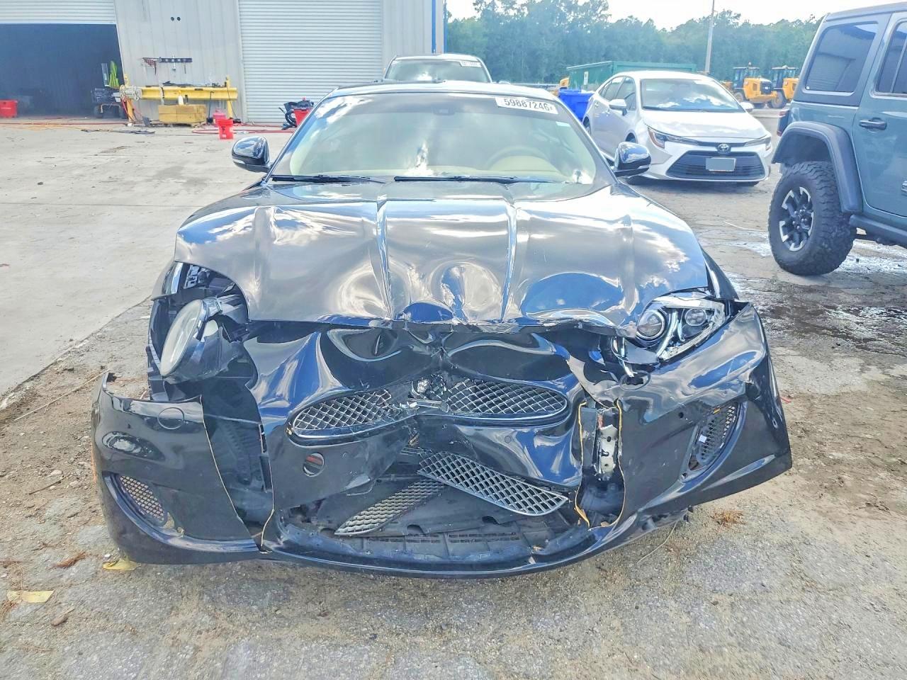 2013 Jaguar Xk Black vin: SAJWA4FB2DLB50904