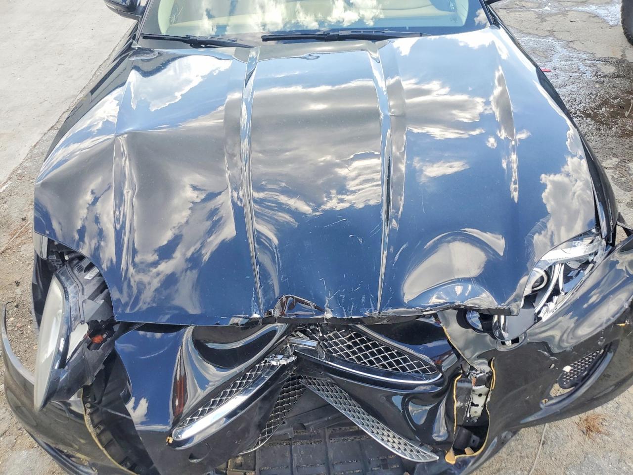 2013 Jaguar Xk Black vin: SAJWA4FB2DLB50904