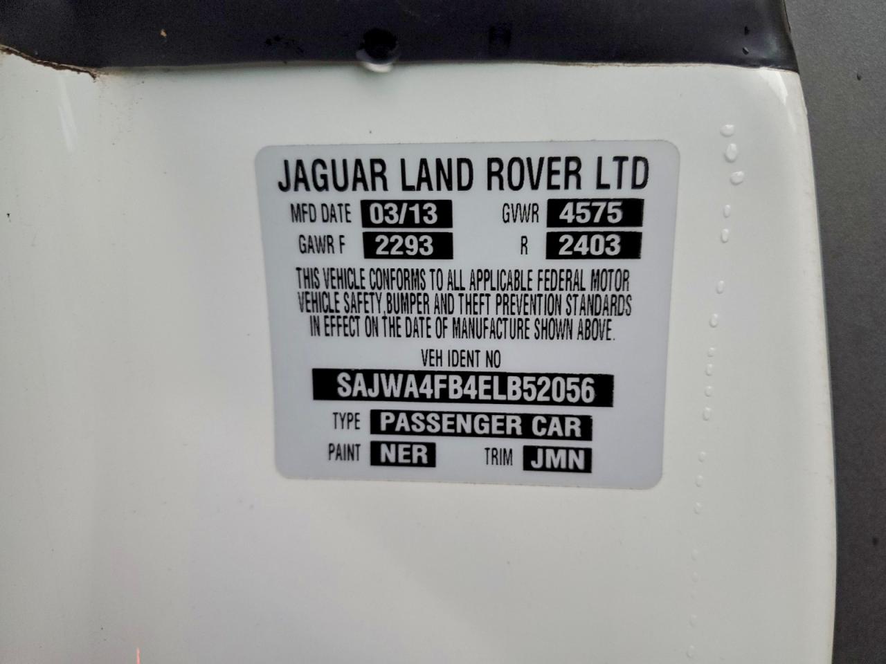 2014 Jaguar Xk White vin: SAJWA4FB4ELB52056