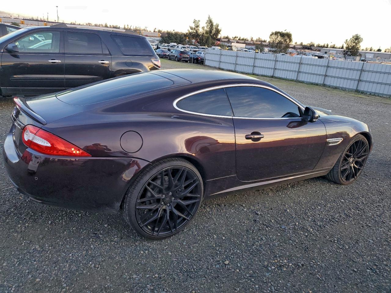 2012 Jaguar Xk Бордовый vin: SAJWA4FB5CLB46697