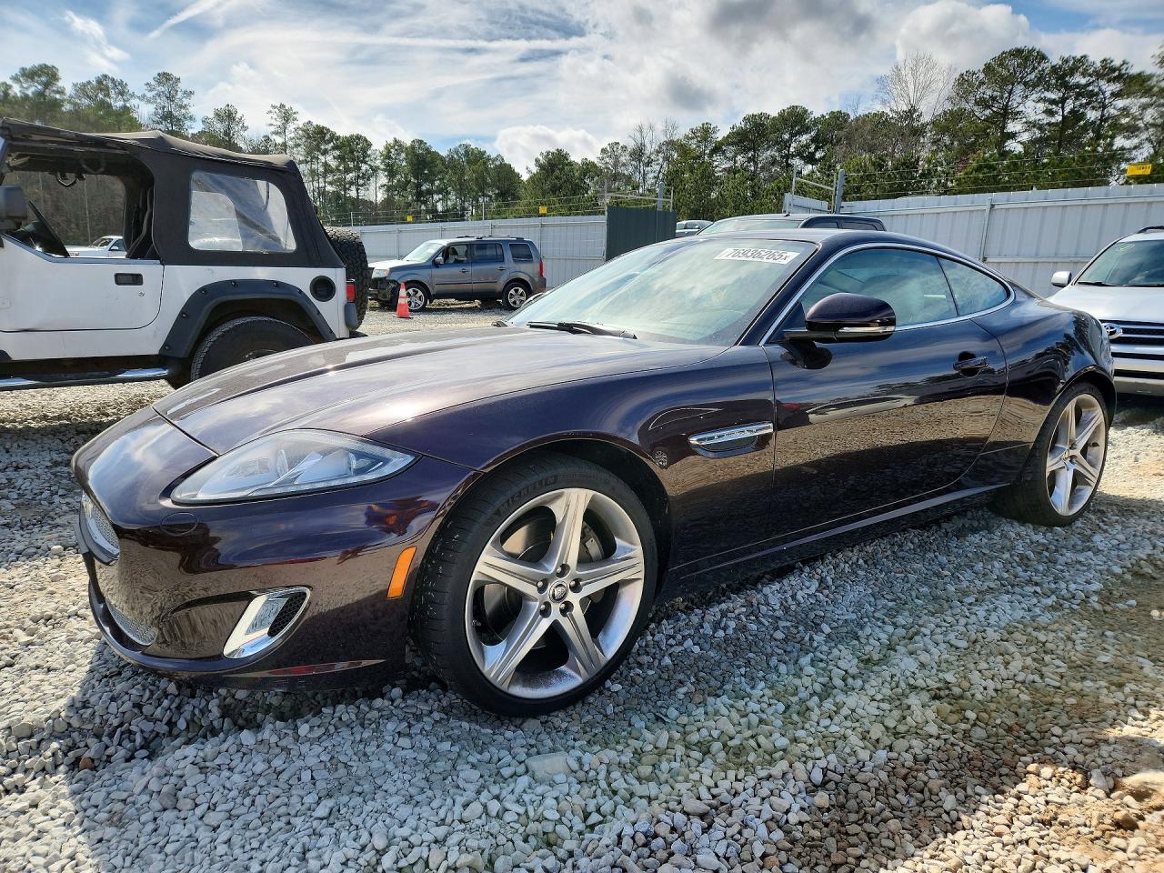 2012 Jaguar Xk Burgundy vin: SAJWA4FB5CLB48448