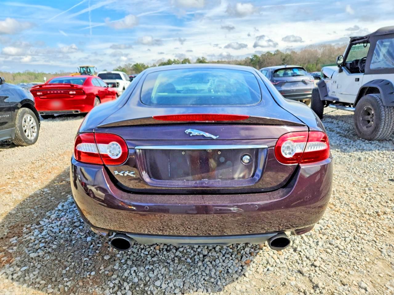 2012 Jaguar Xk Burgundy vin: SAJWA4FB5CLB48448