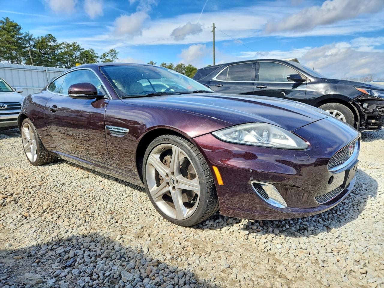 2012 Jaguar Xk Burgundy vin: SAJWA4FB5CLB48448