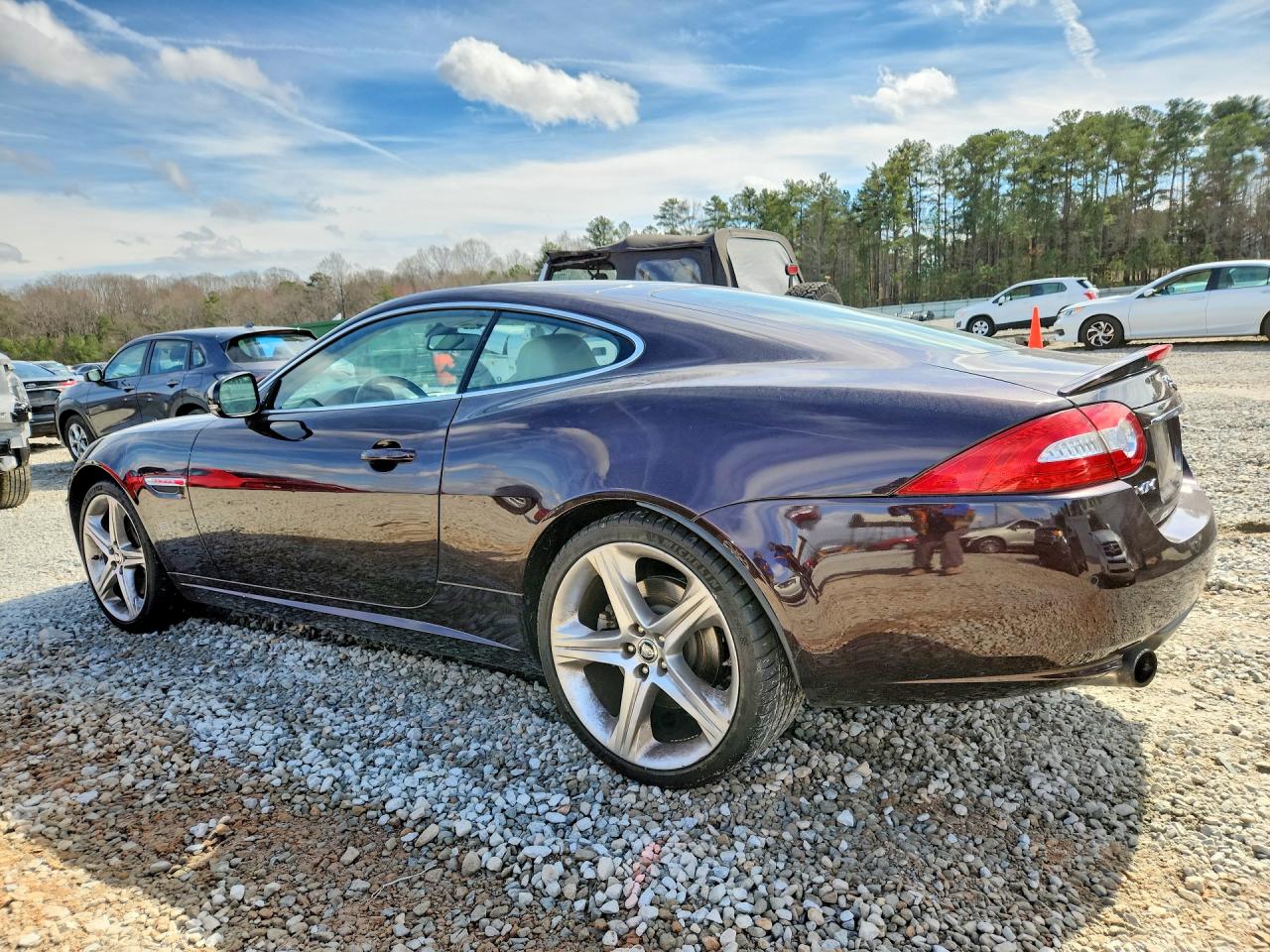 2012 Jaguar Xk Burgundy vin: SAJWA4FB5CLB48448