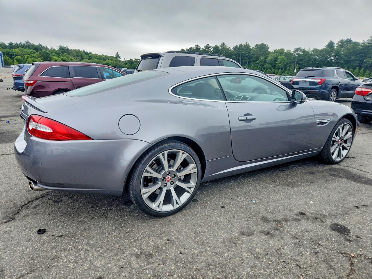 2014 Jaguar Xk Silver vin: SAJWA4FB6ELB54620