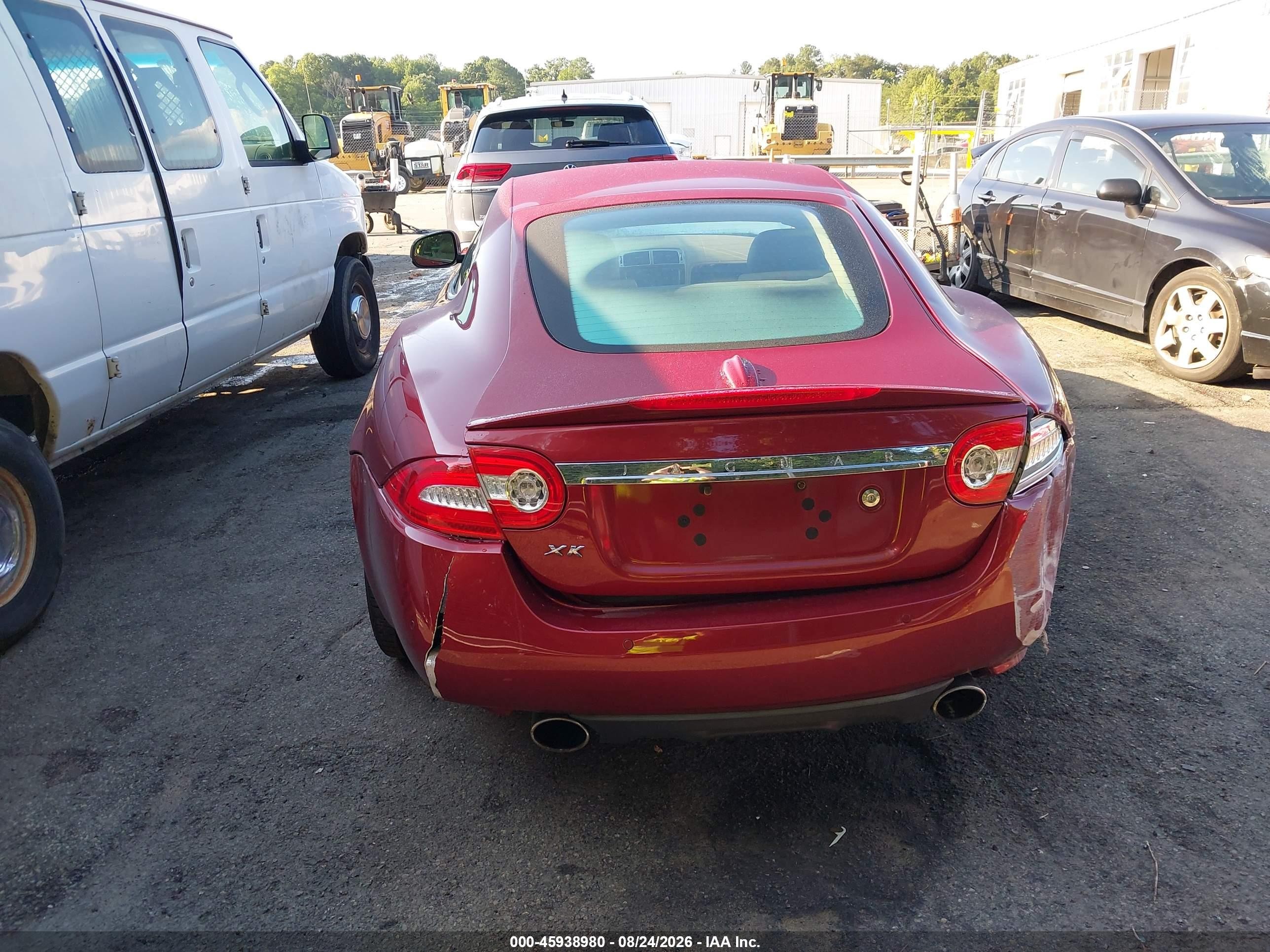 2011 Jaguar Xk   Red vin: SAJWA4FBXBLB43471