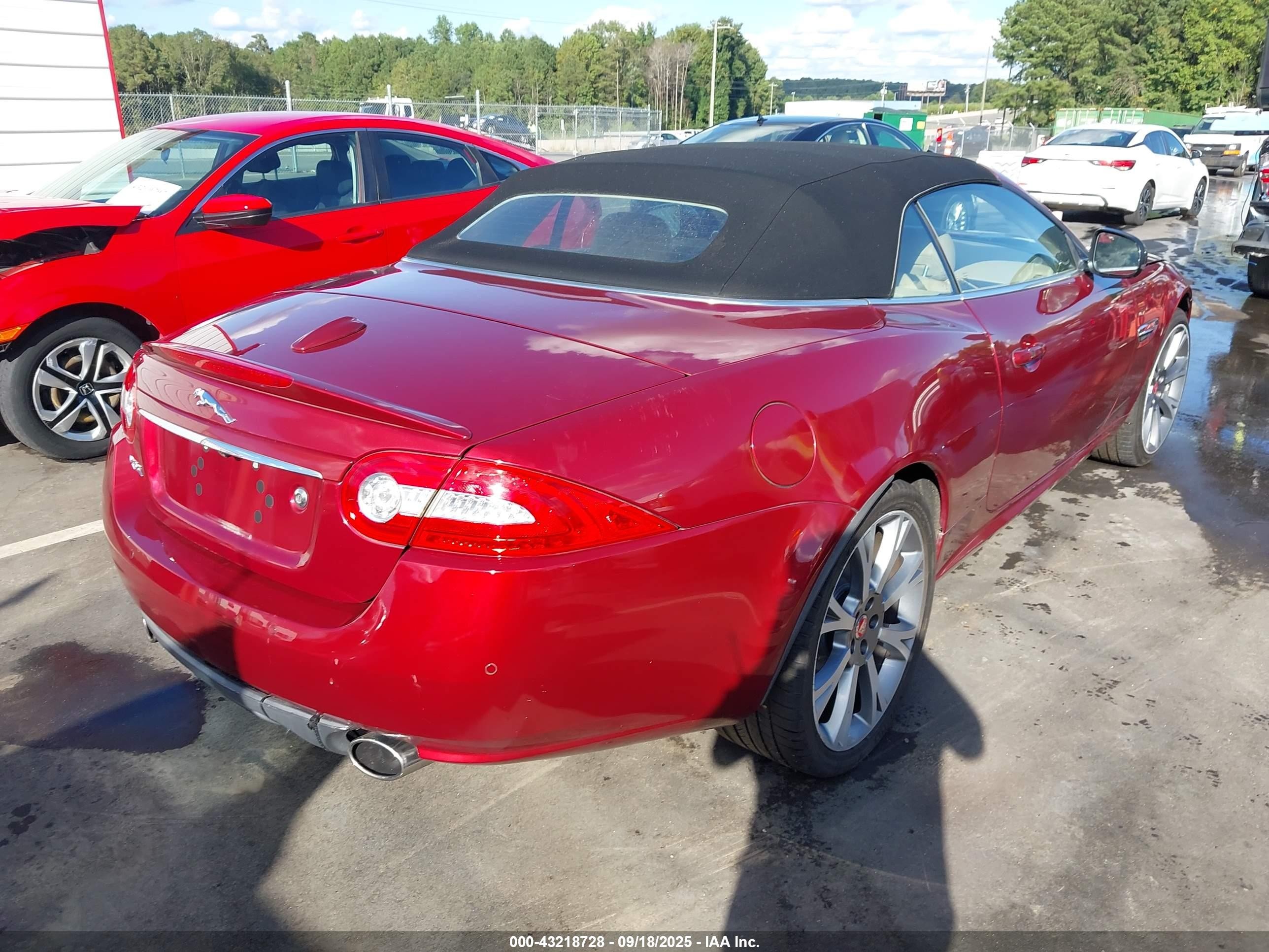 2014 Jaguar Xk   Burgundy vin: SAJWA4GB1ELB54538