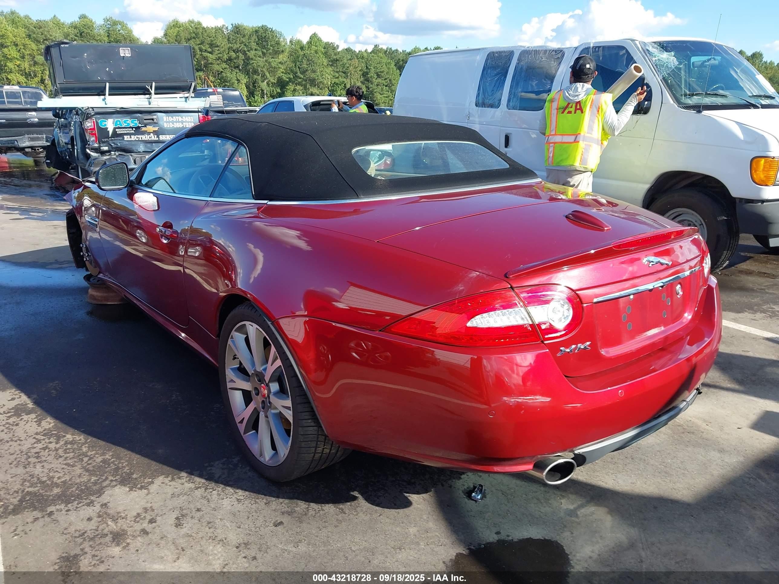 2014 Jaguar Xk   Burgundy vin: SAJWA4GB1ELB54538