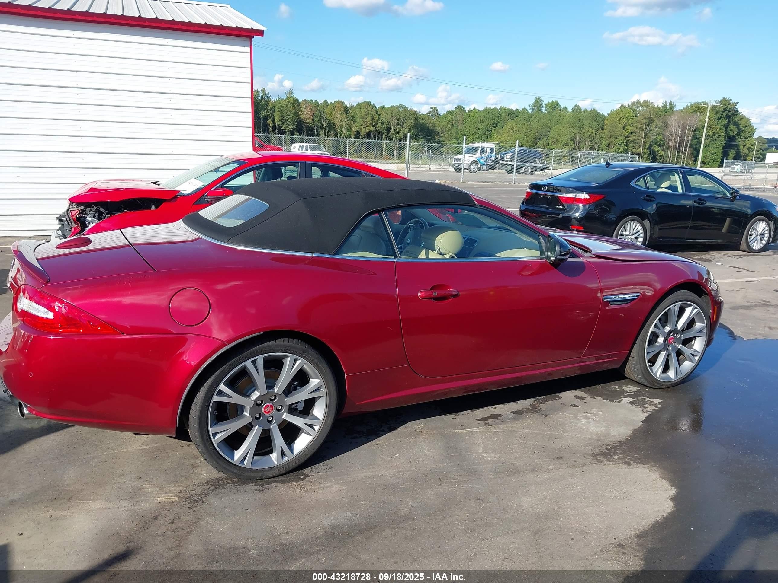 2014 Jaguar Xk   Burgundy vin: SAJWA4GB1ELB54538