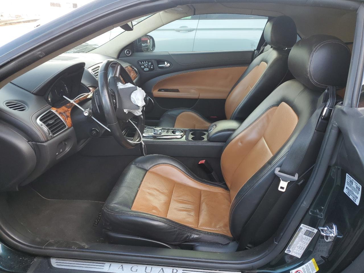 2014 Jaguar Xk Green vin: SAJWA4GB7ELB52812