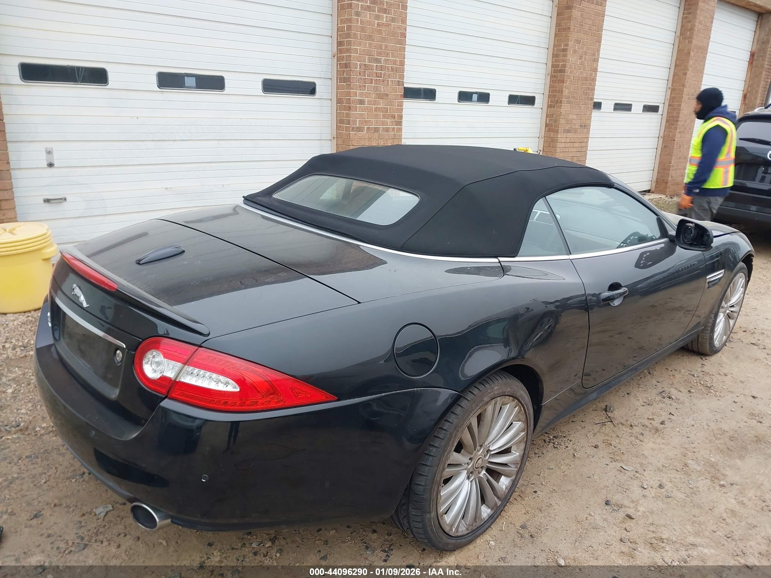 2012 Jaguar Xk   Black vin: SAJWA4GB8CLB47647