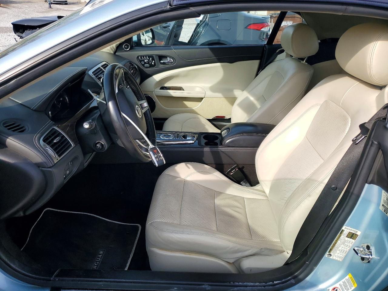 2012 Jaguar Xk Blue vin: SAJWA4GBXCLB46984