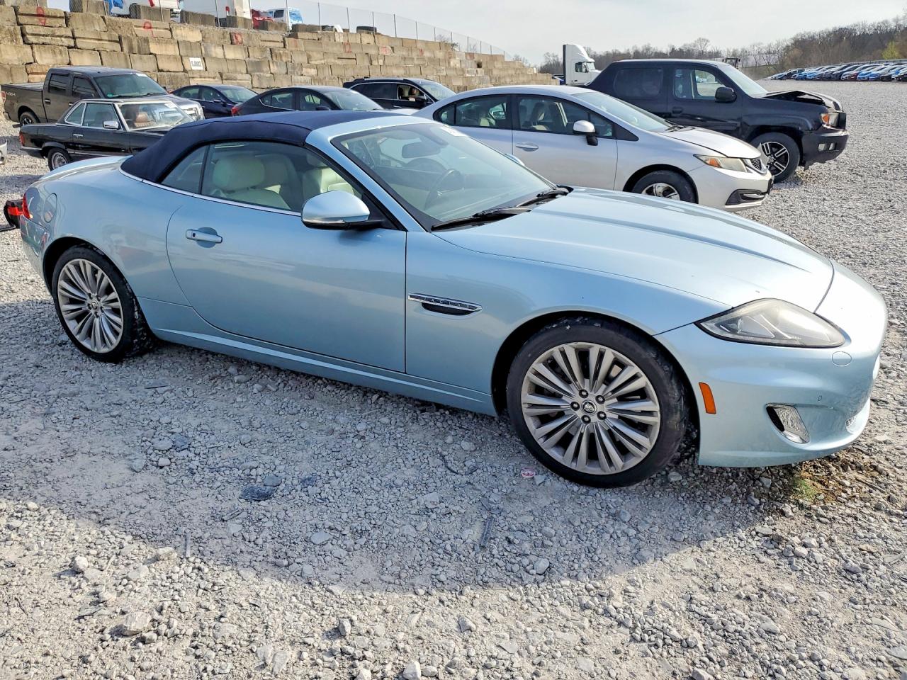 2012 Jaguar Xk Blue vin: SAJWA4GBXCLB46984