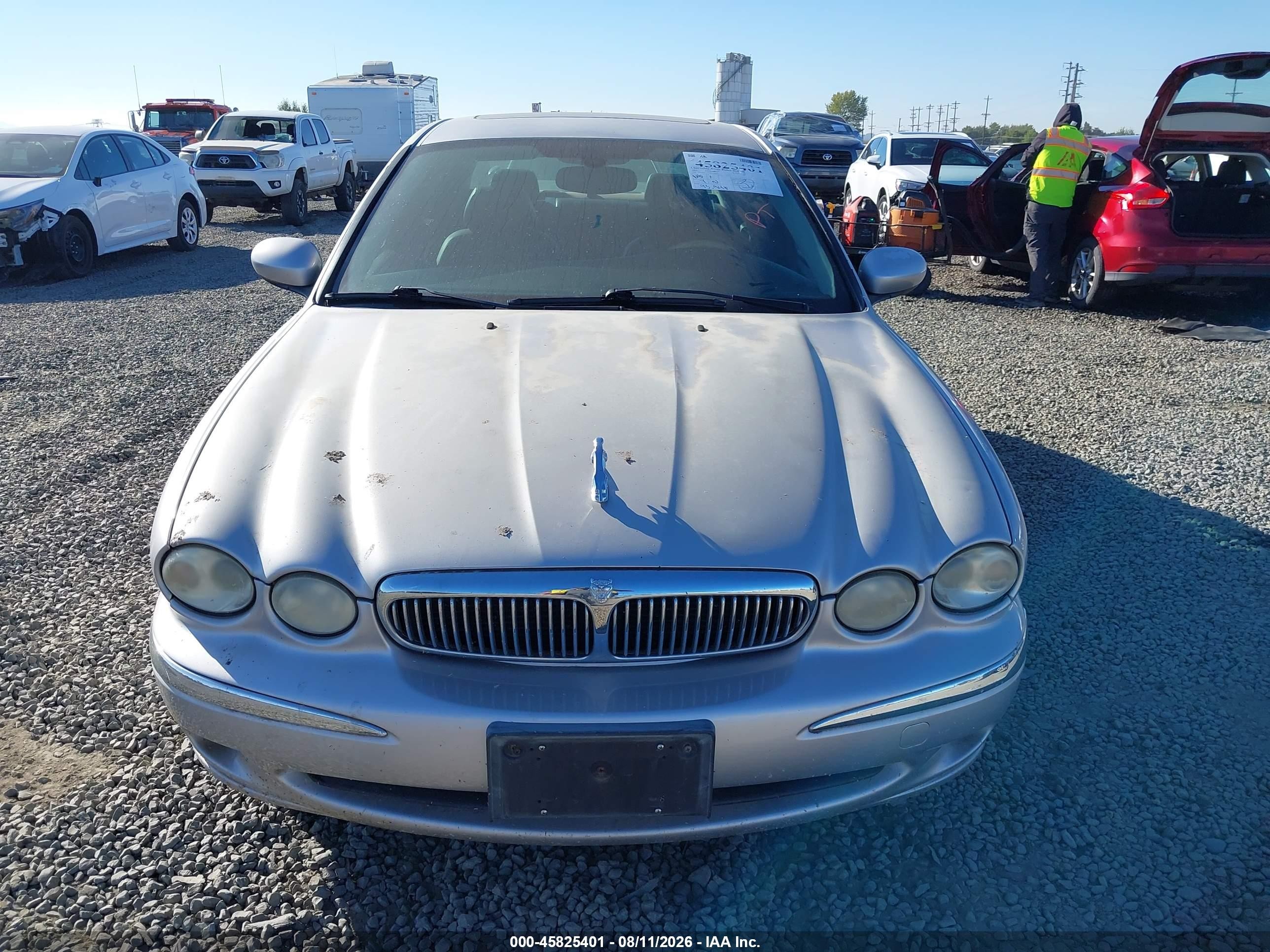 2005 Jaguar X-type 3.0 Silver vin: SAJWA51A05WE57833
