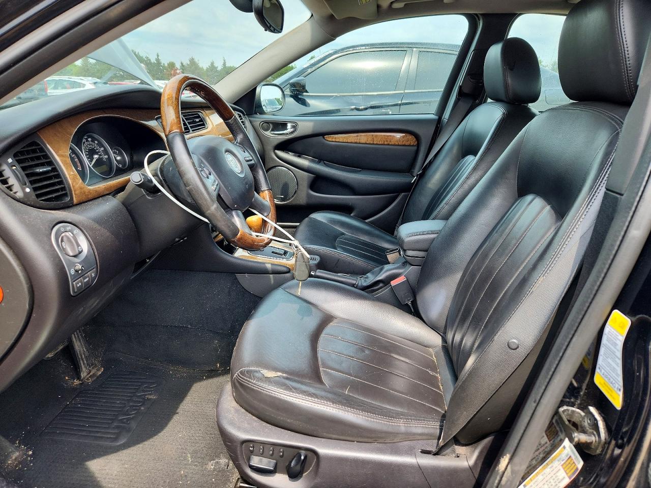 2006 Jaguar X-type 3.0 Black vin: SAJWA51A36WE85823