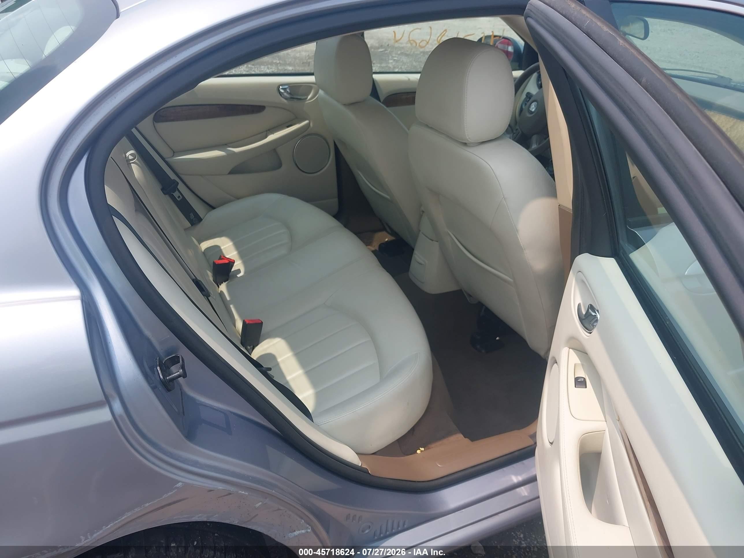 2007 Jaguar X-type 3.0 Серый vin: SAJWA51A87WJ14347