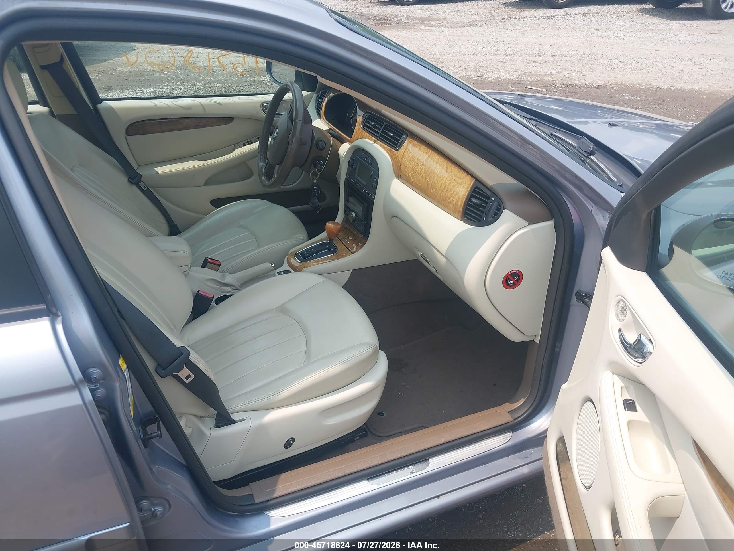 2007 Jaguar X-type 3.0 Серый vin: SAJWA51A87WJ14347