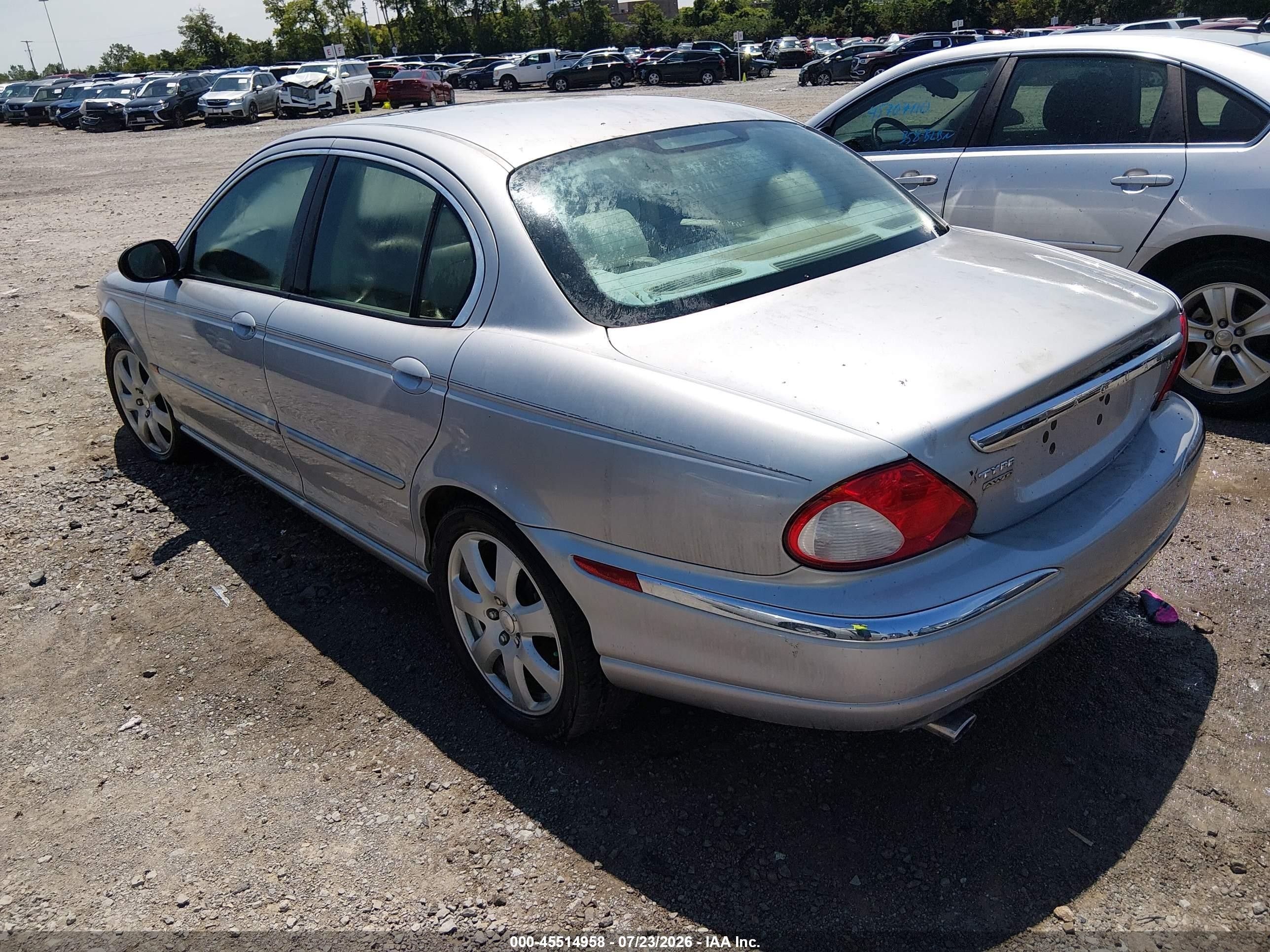 2005 Jaguar X-type 3.0 Silver vin: SAJWA51C05WE24512