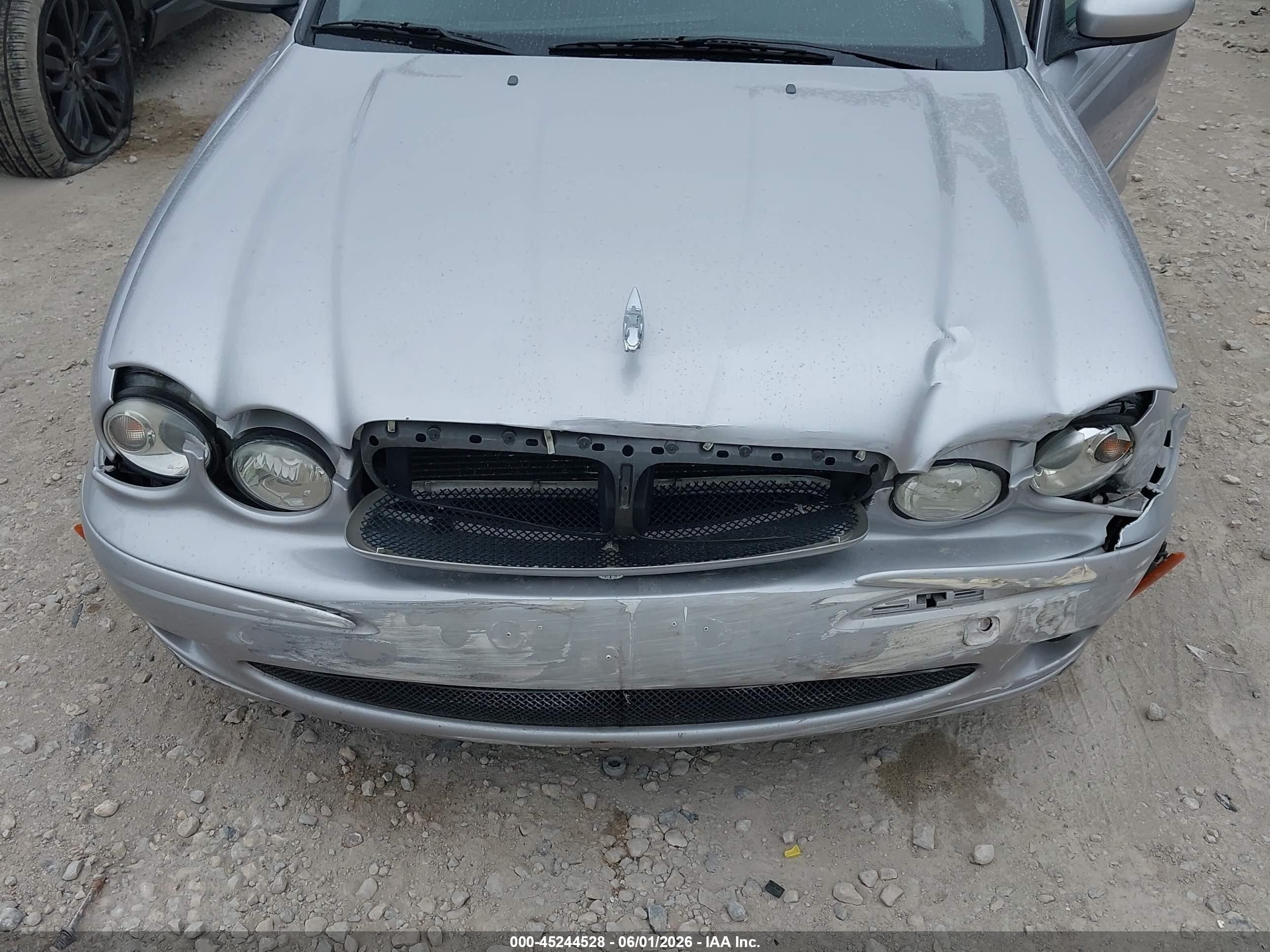 2005 Jaguar X-type 3.0 Silver vin: SAJWA51C55WE38566