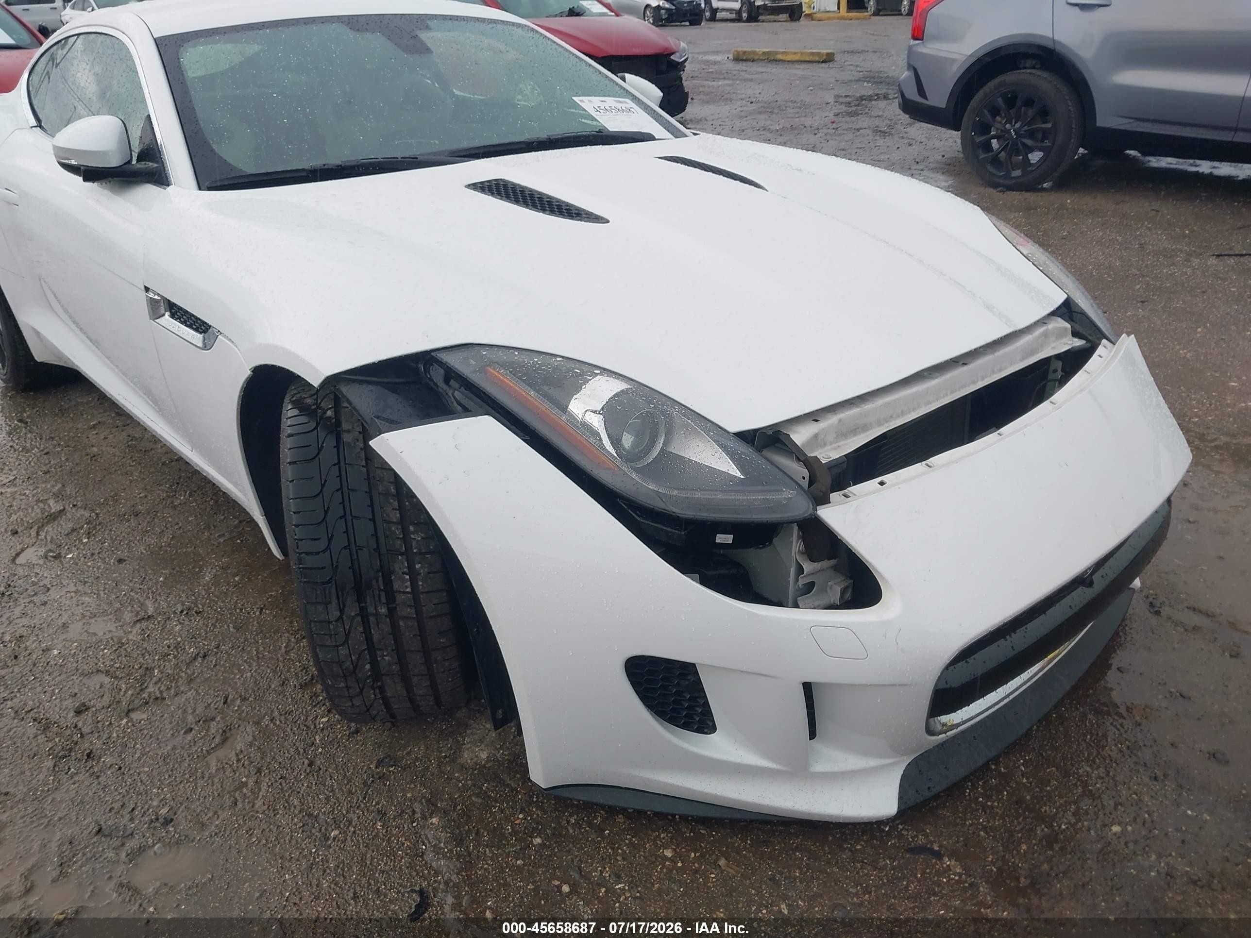 2015 Jaguar F-type S White vin: SAJWA6BU4F8K18545