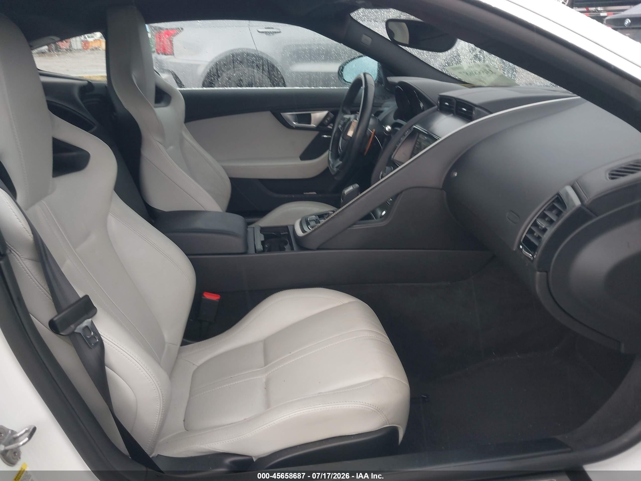 2015 Jaguar F-type S White vin: SAJWA6BU4F8K18545