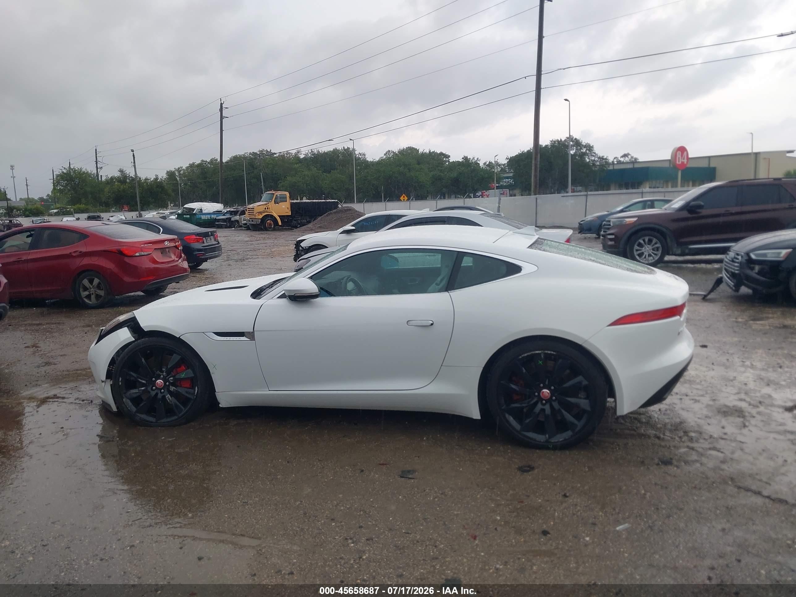 2015 Jaguar F-type S White vin: SAJWA6BU4F8K18545