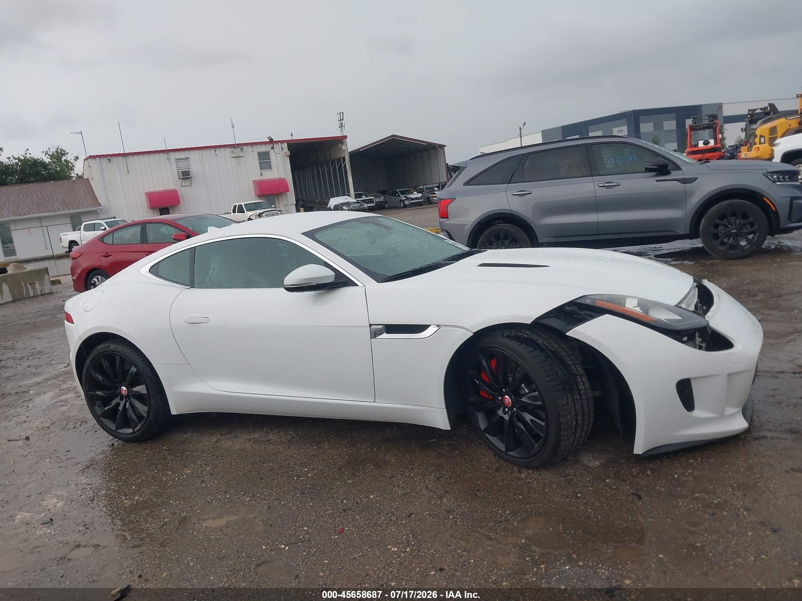 2015 Jaguar F-type S White vin: SAJWA6BU4F8K18545