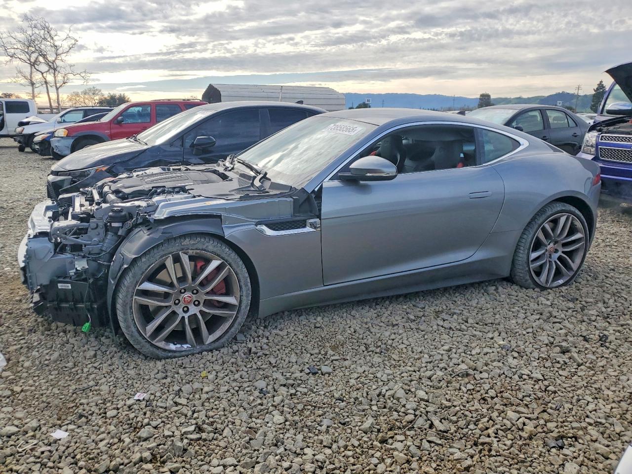 2015 Jaguar F-type R Silver vin: SAJWA6DA0FMK18651