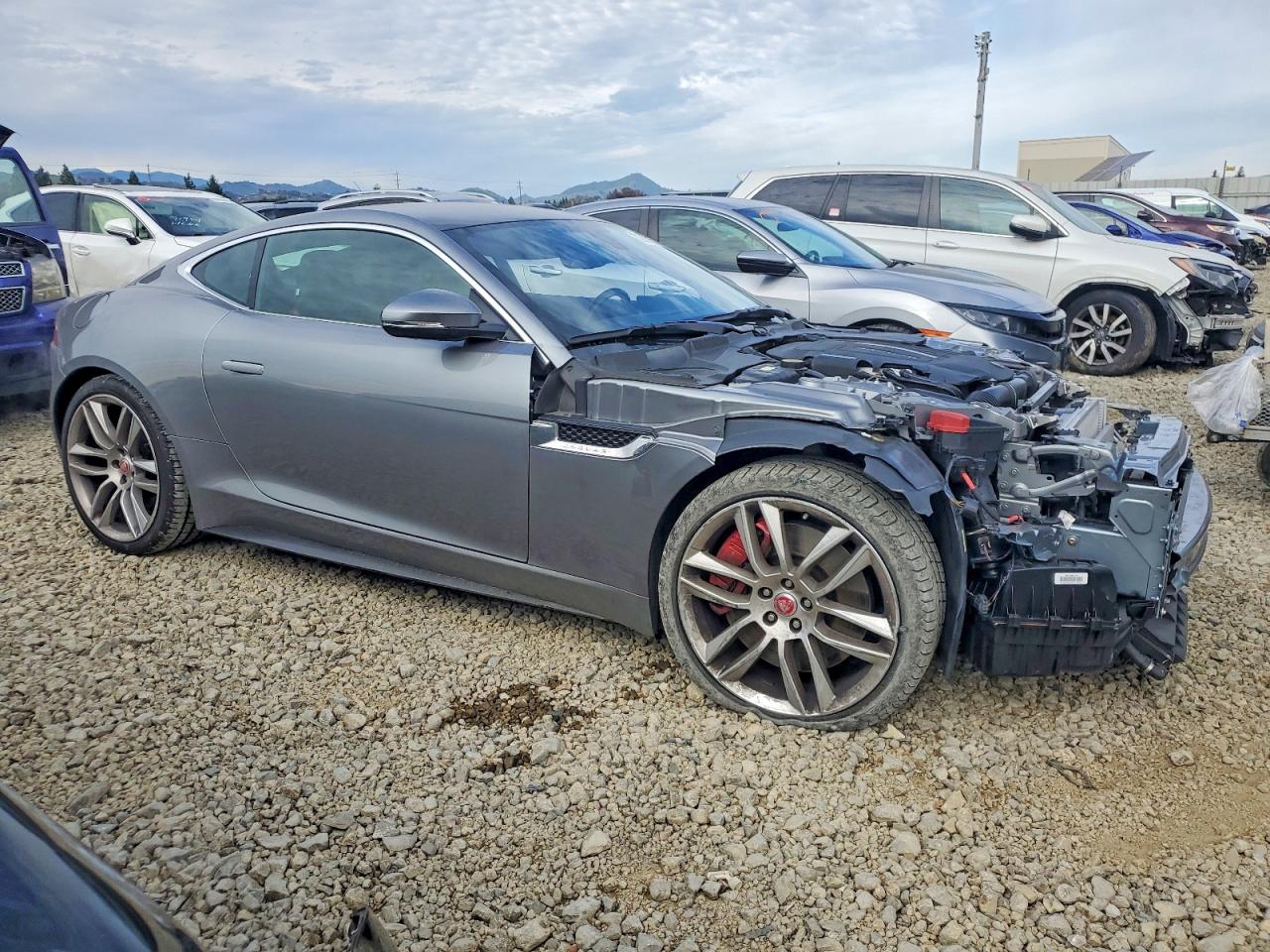 2015 Jaguar F-type R Silver vin: SAJWA6DA0FMK18651