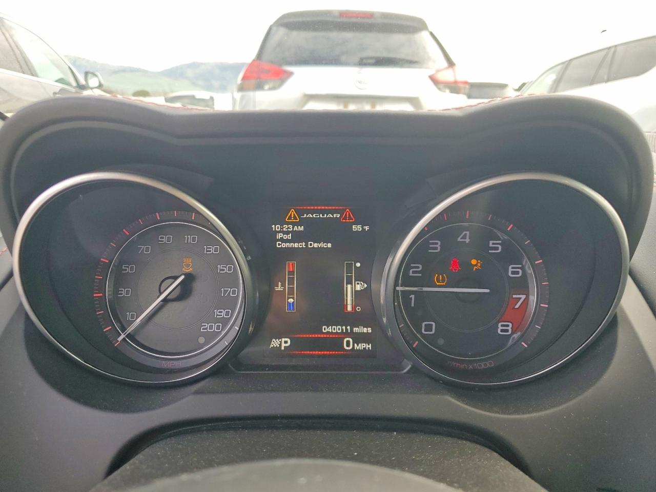 2015 Jaguar F-type R Silver vin: SAJWA6DA0FMK18651