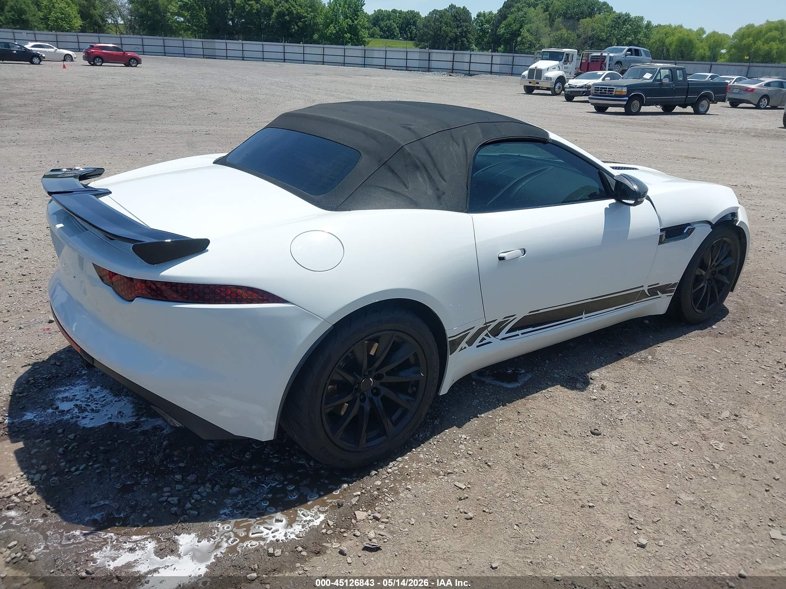 2014 Jaguar F-type   White vin: SAJWA6E73E8K00977