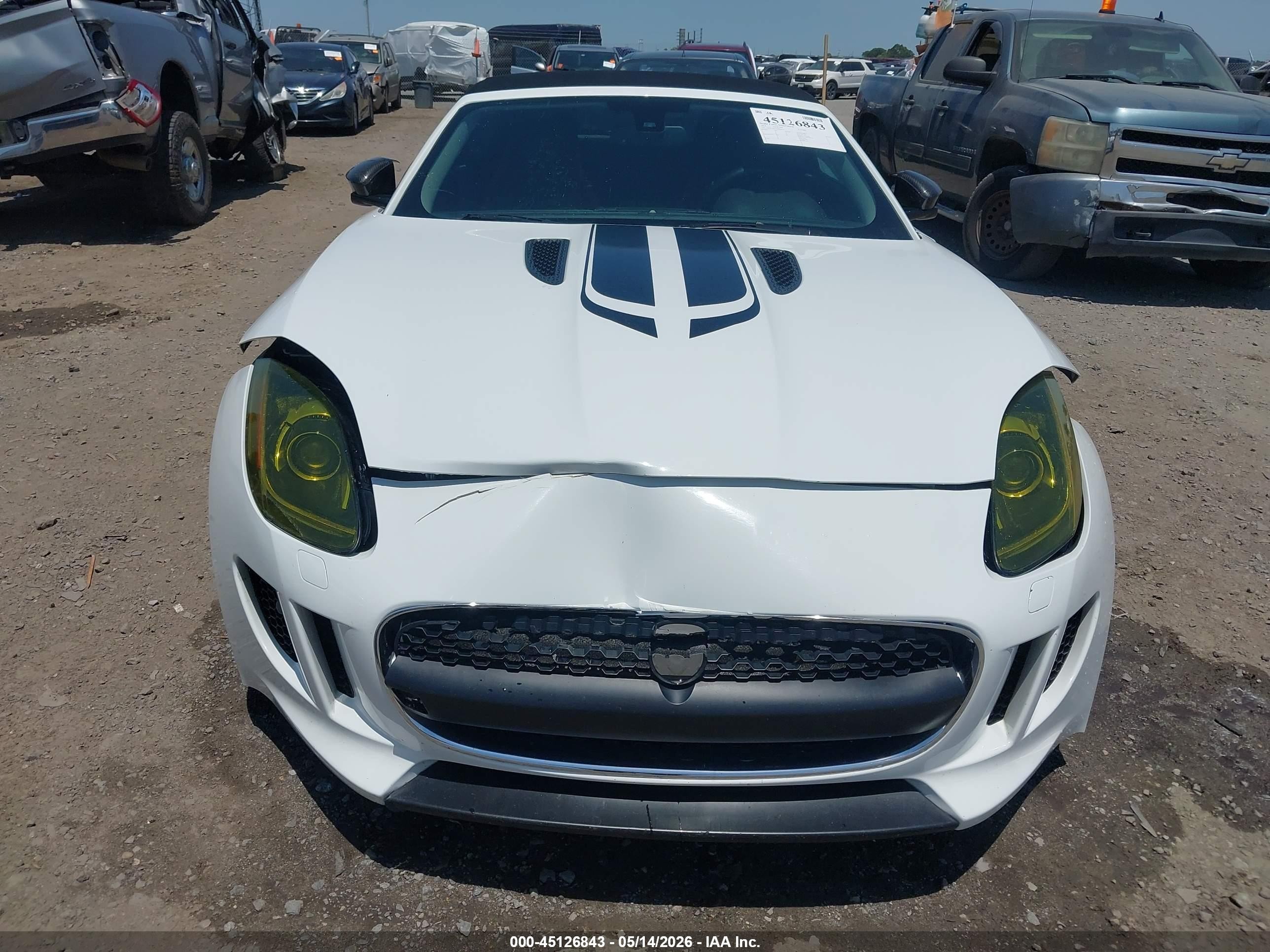2014 Jaguar F-type   White vin: SAJWA6E73E8K00977