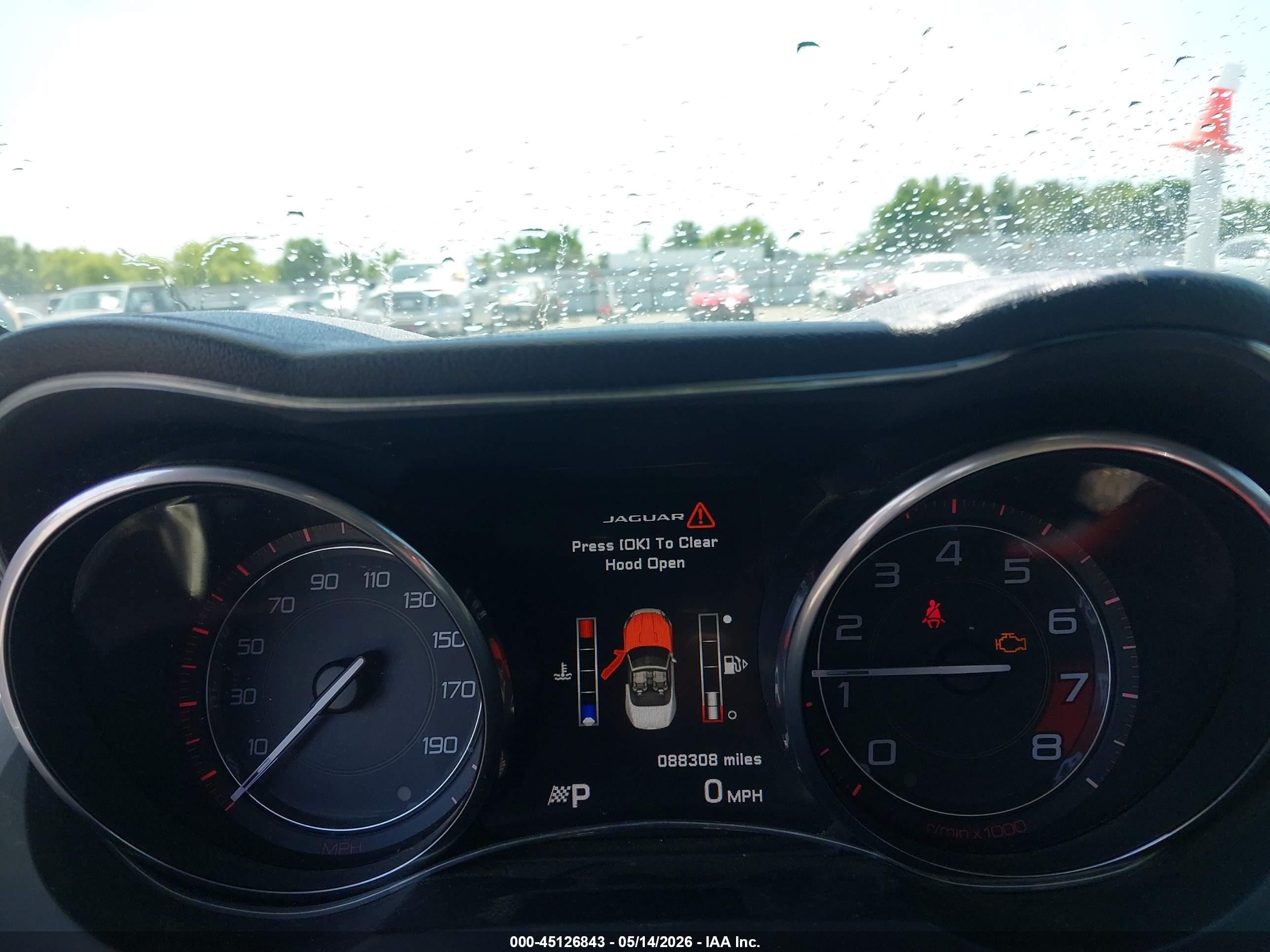 2014 Jaguar F-type   White vin: SAJWA6E73E8K00977