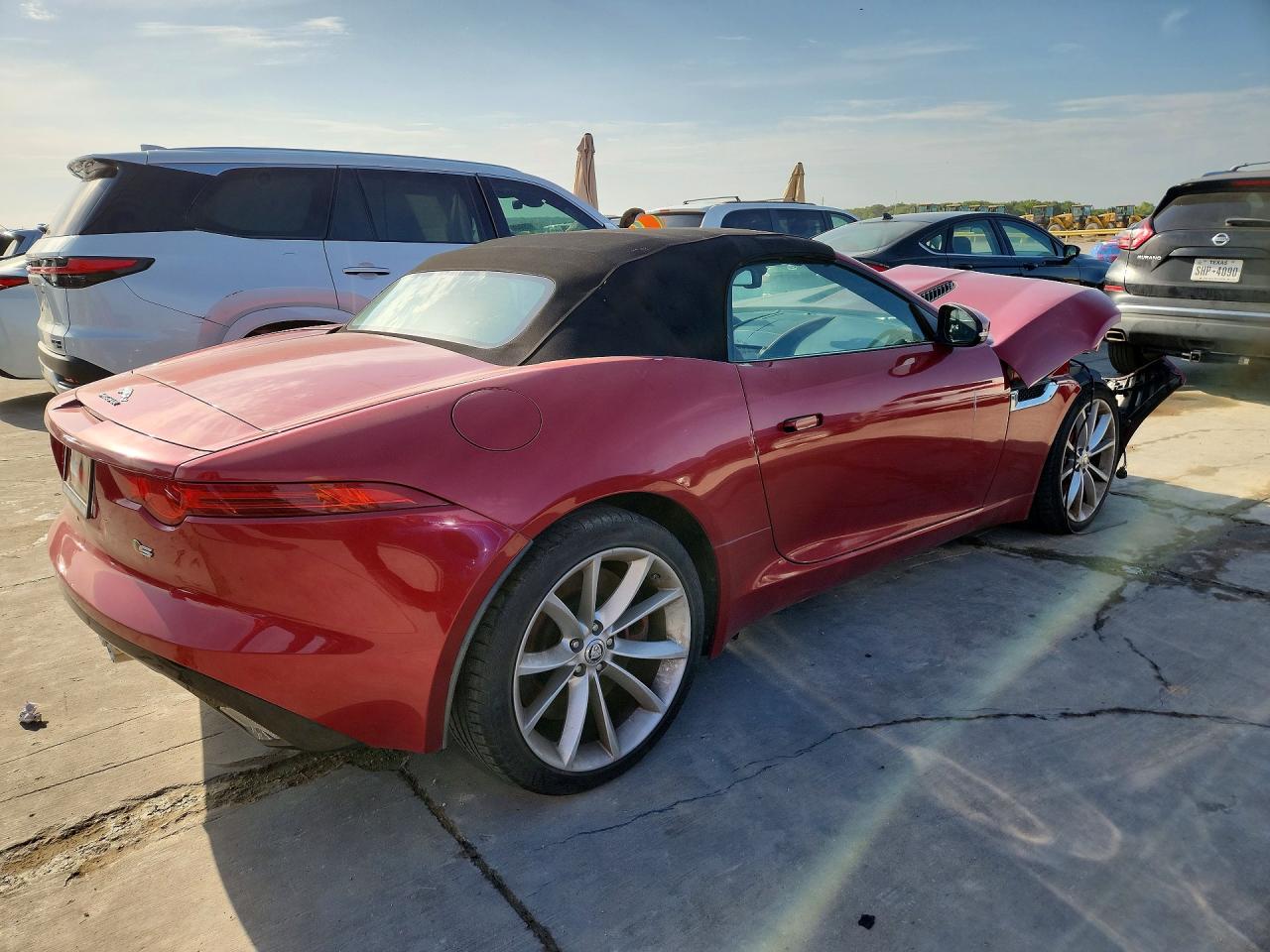 2014 Jaguar F-type S Red vin: SAJWA6FC3E8K08170