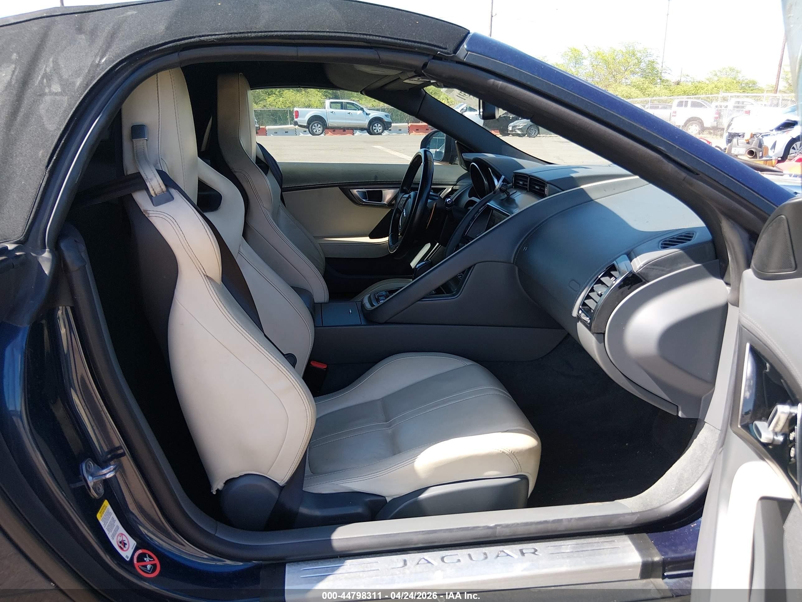 2014 Jaguar F-type S Blue vin: SAJWA6FC6E8K03416