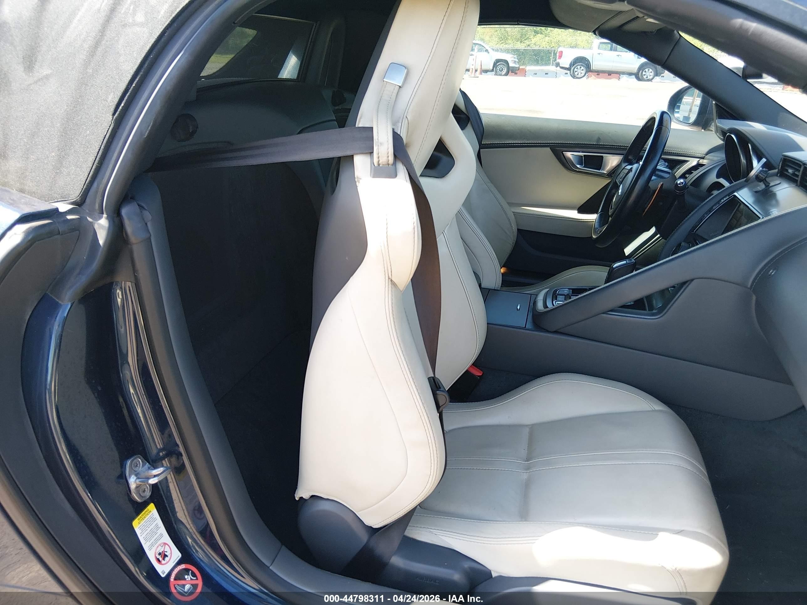 2014 Jaguar F-type S Blue vin: SAJWA6FC6E8K03416