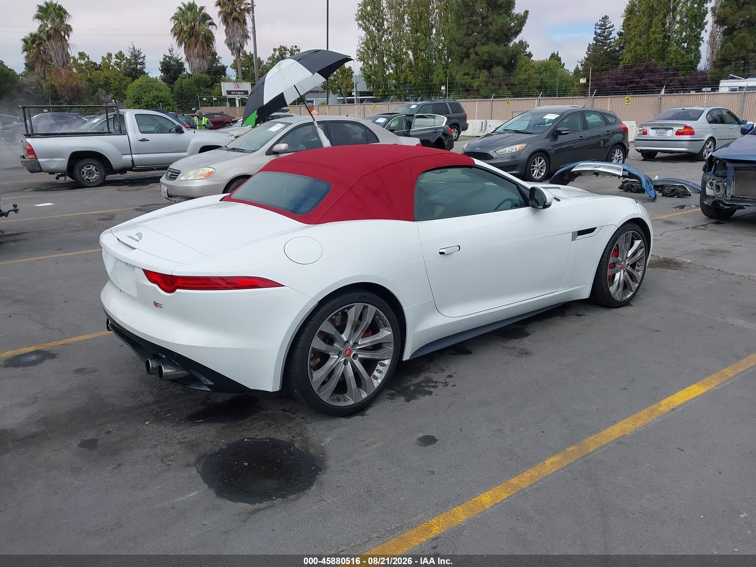 2014 Jaguar F-type V8 S White vin: SAJWA6GL4EMK08586