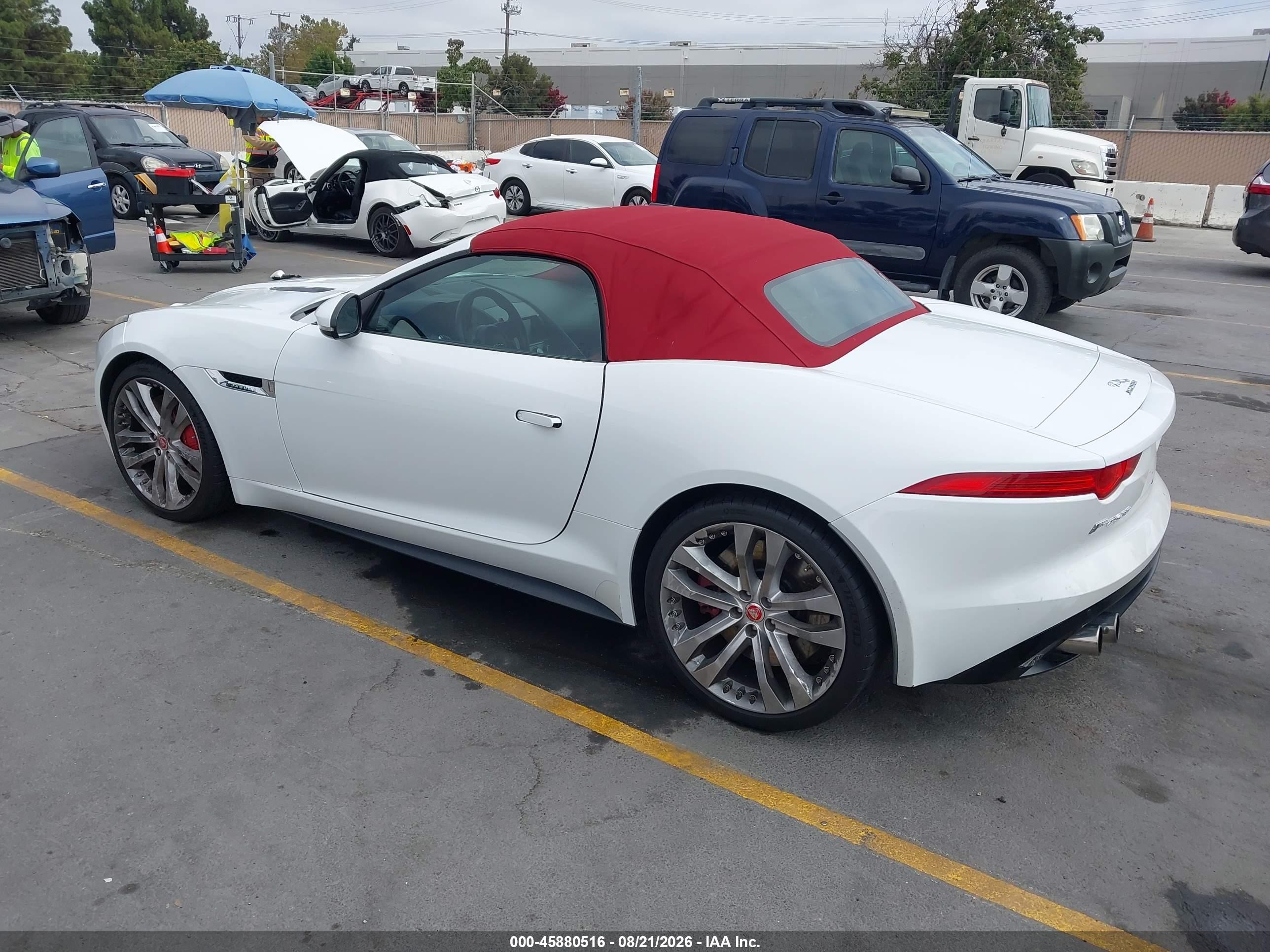 2014 Jaguar F-type V8 S White vin: SAJWA6GL4EMK08586