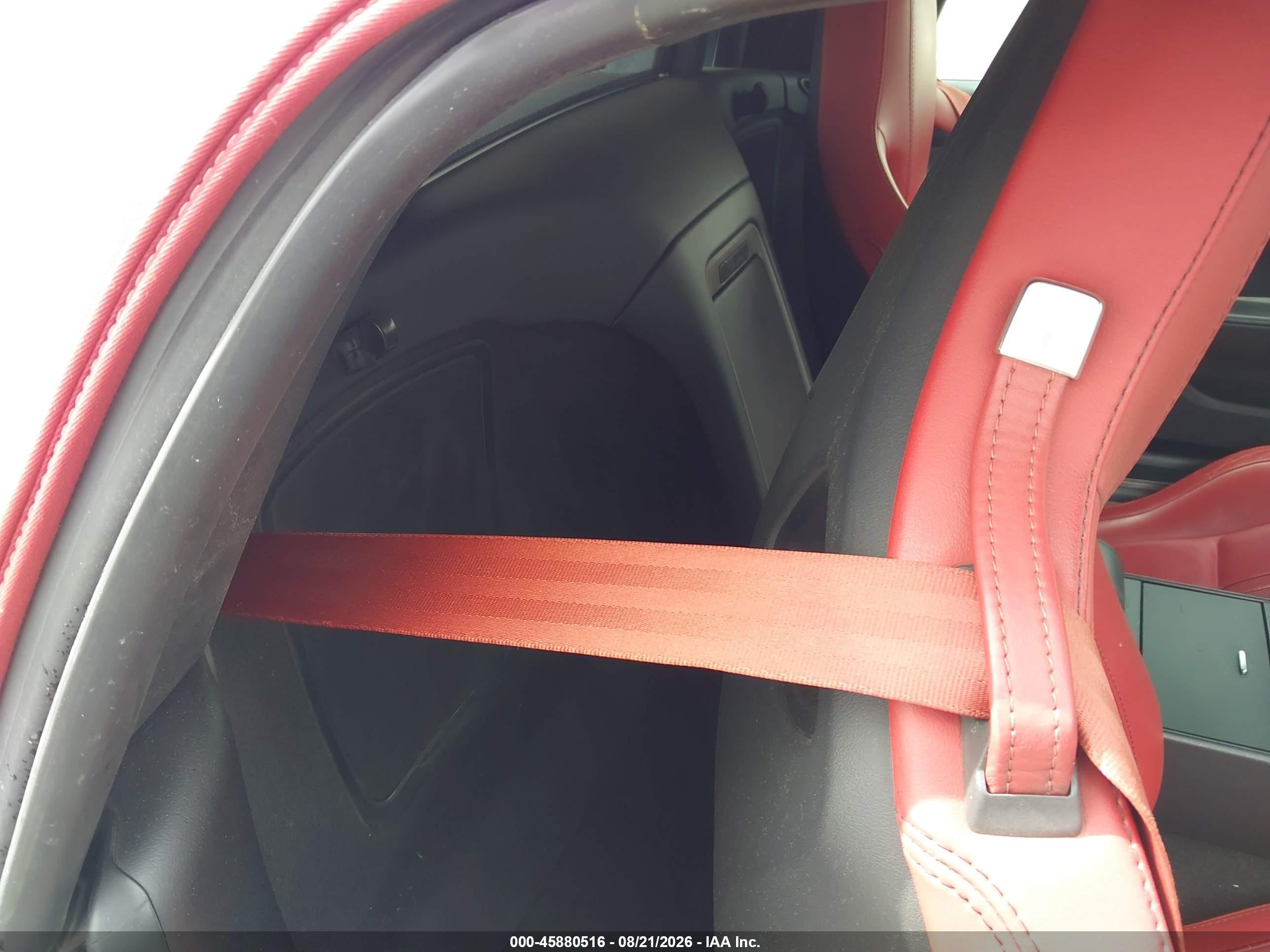 2014 Jaguar F-type V8 S White vin: SAJWA6GL4EMK08586