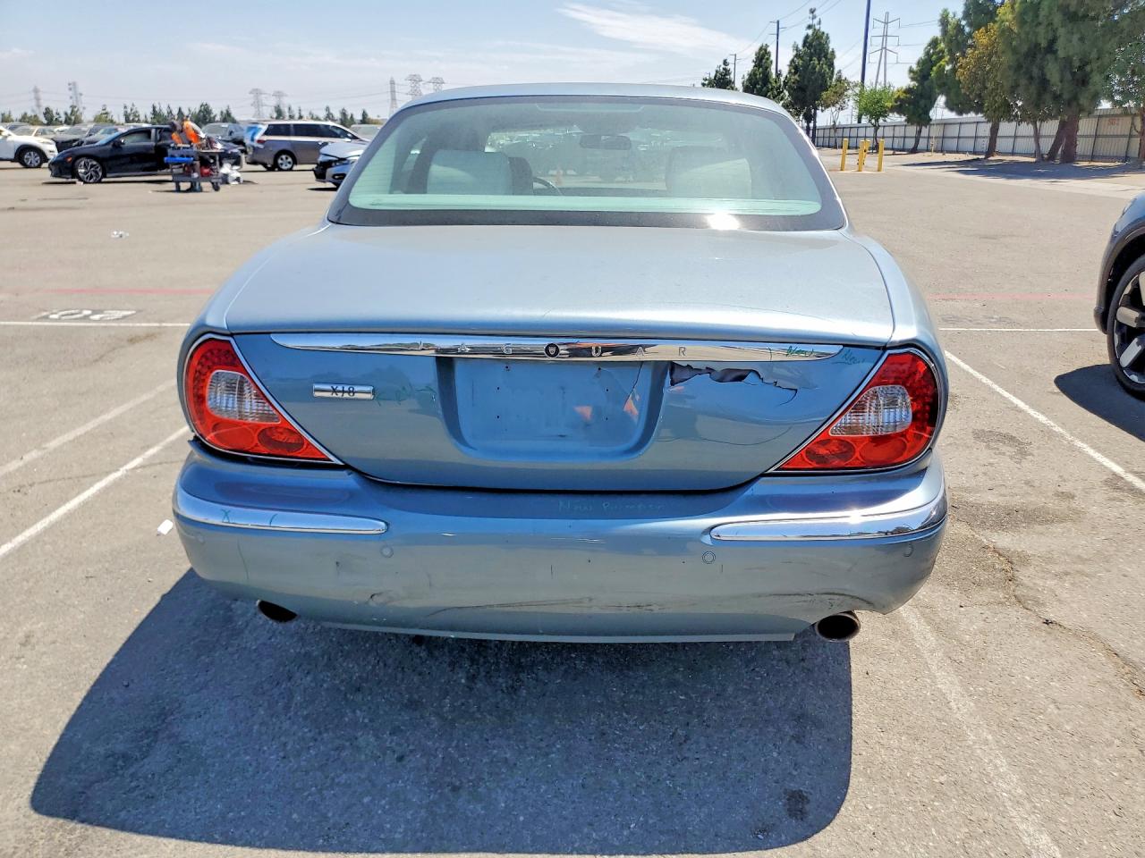 2006 Jaguar Xj8 Blue vin: SAJWA71B06SH02756